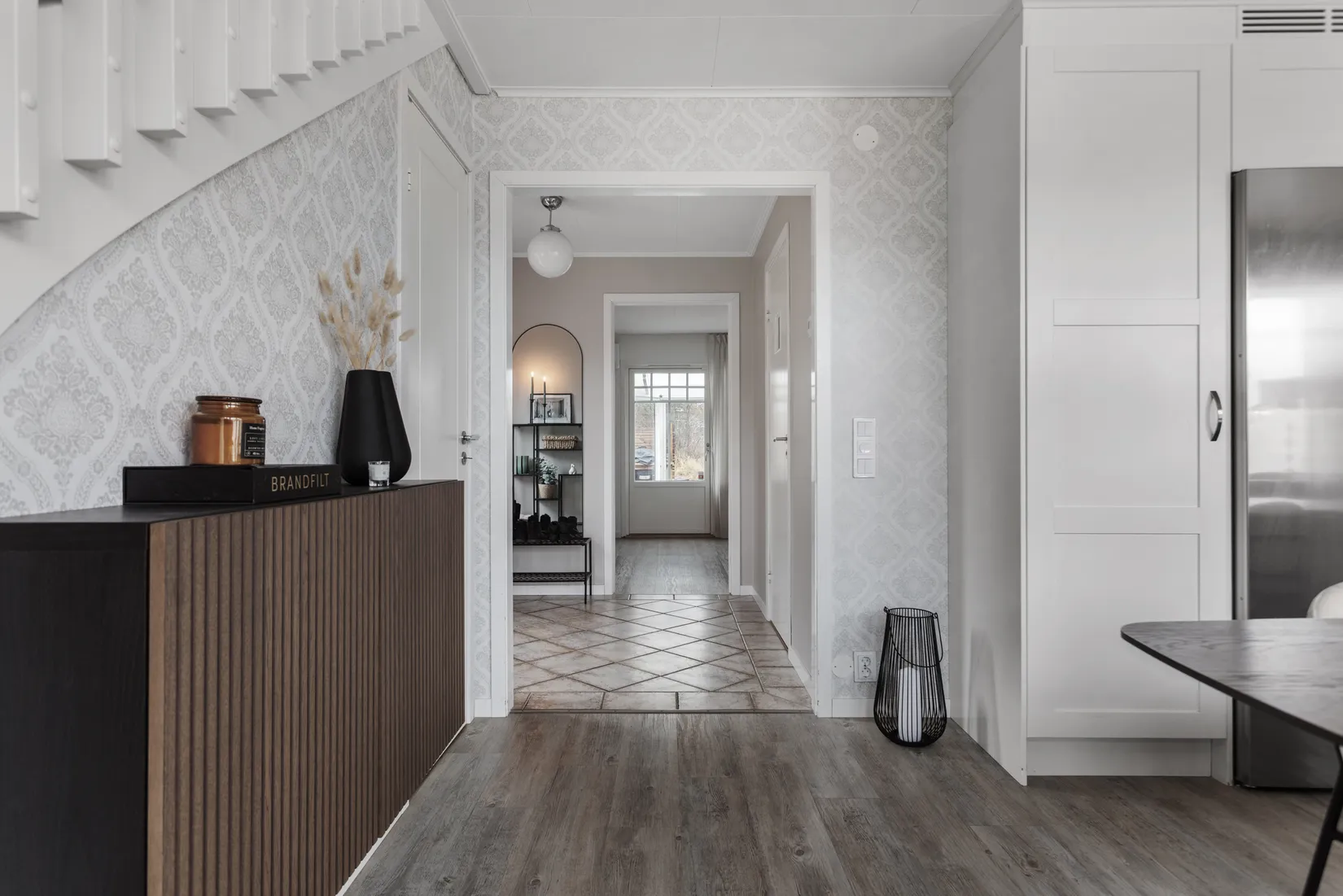 Radhus, Kaggetorpsvägen 56, Kaggetorp, Trollhättan