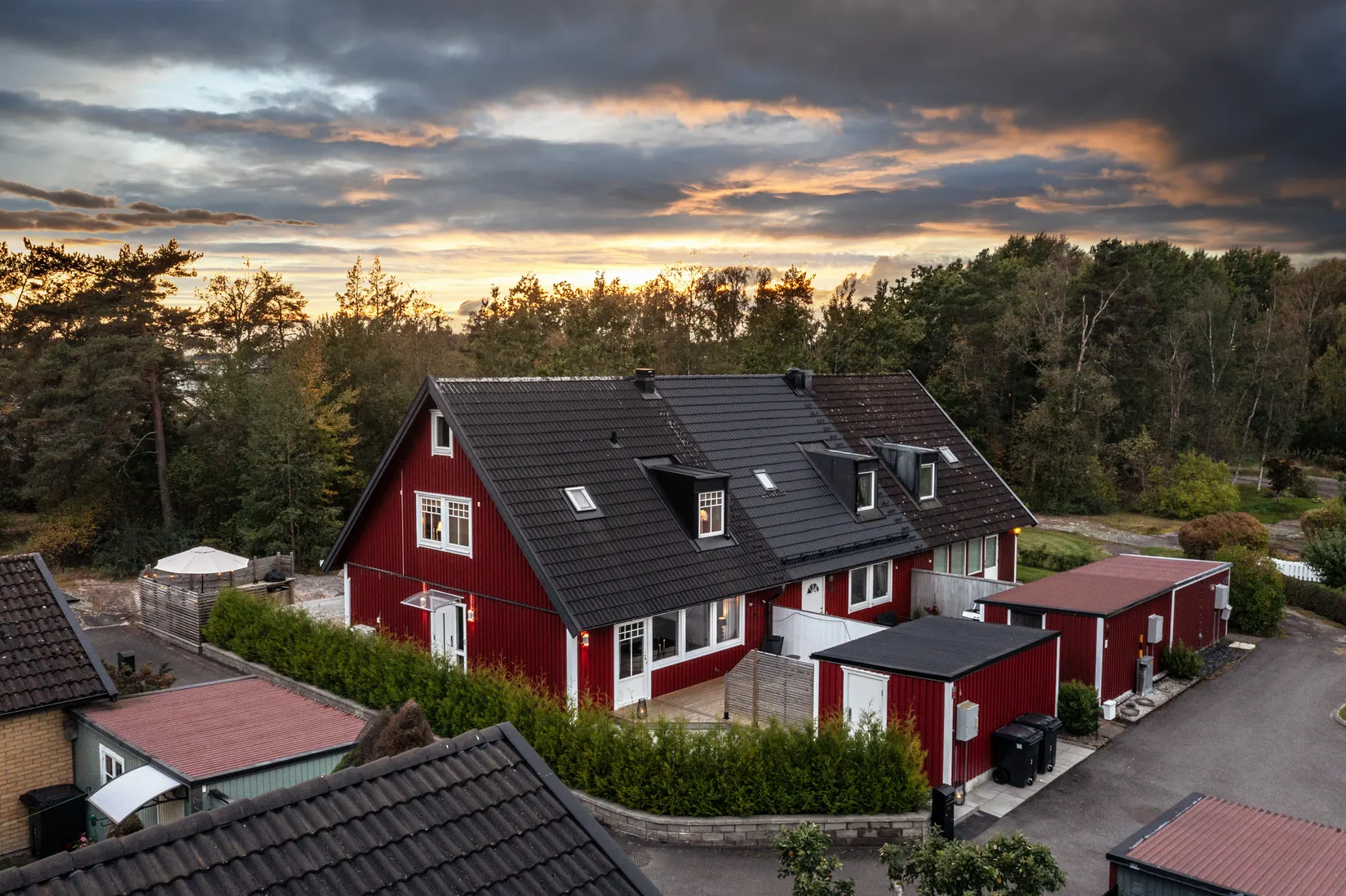 Radhus, Kaggetorpsvägen 56, Kaggetorp, Trollhättan