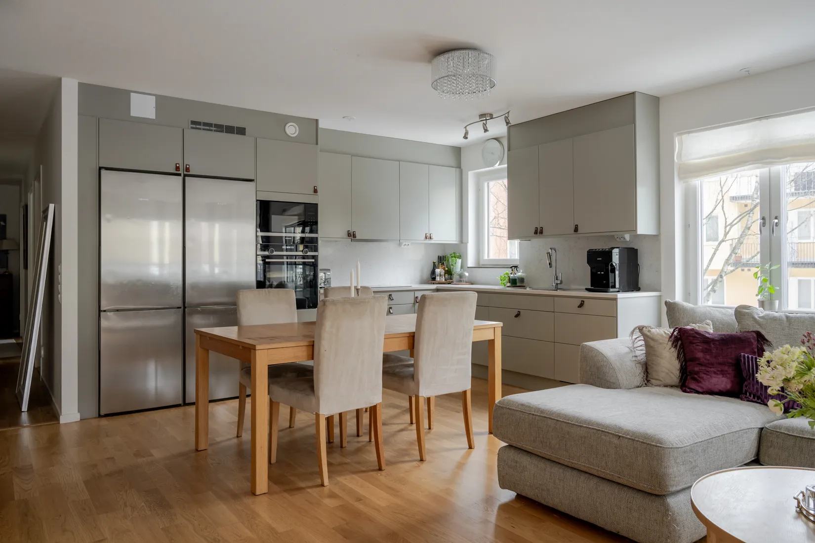 Bostadsrätt, Charlottenburgsvägen 13, Råsunda, Solna