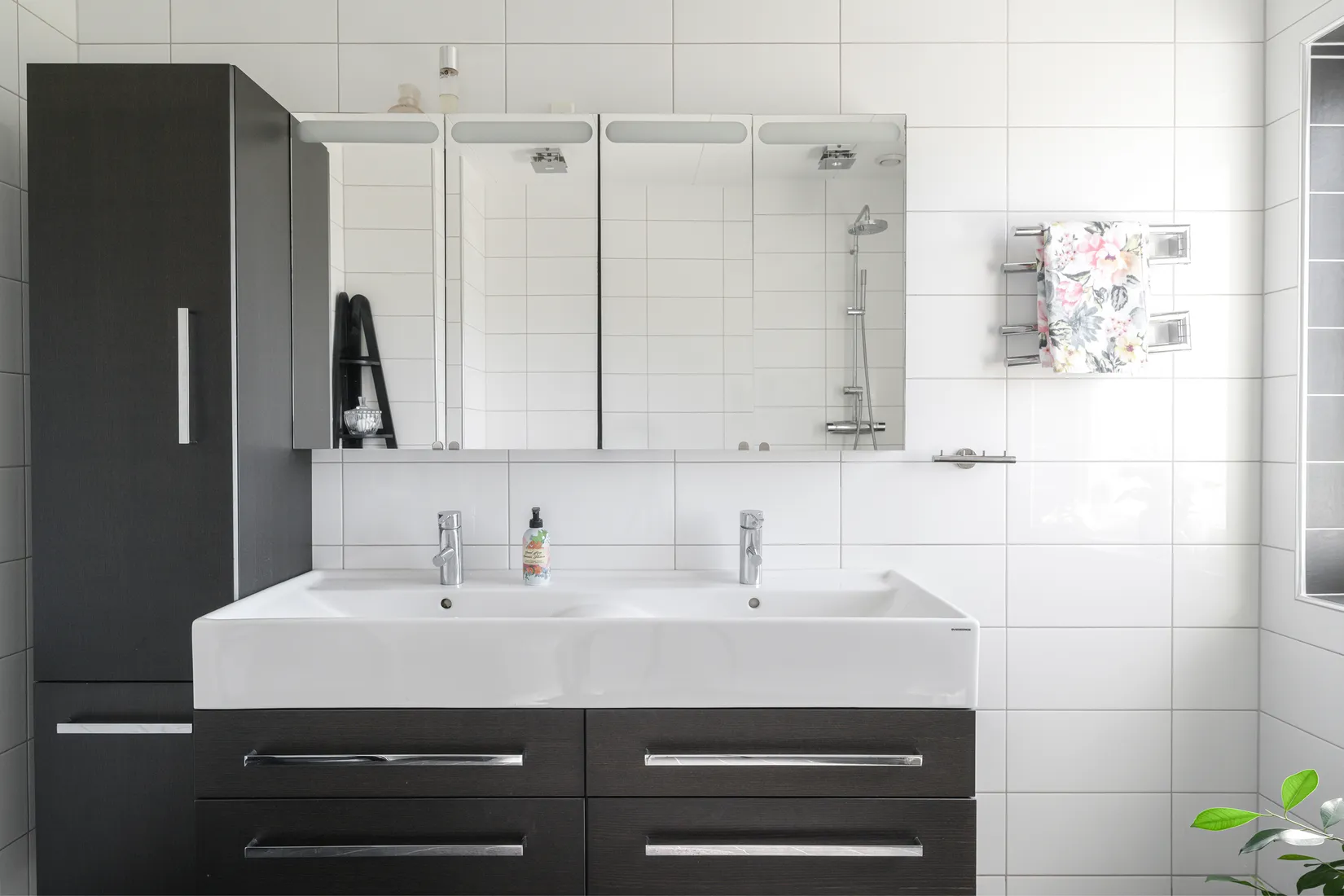 Villa, Stenolles backe 19, Ingarö - Fågelvik, Värmdö