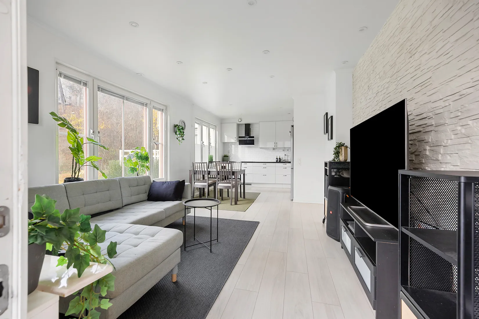Bostadsrätt, Ekholmsvägen 253, Skärholmen, Stockholm