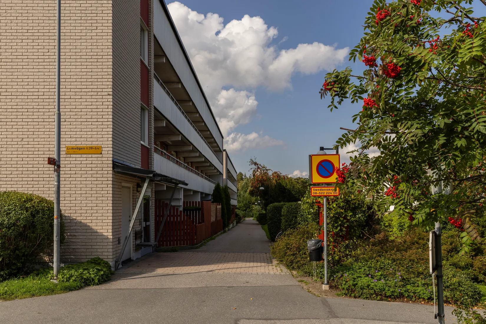 Bostadsrätt, Lomvägen 641, Kärrdal, Sollentuna