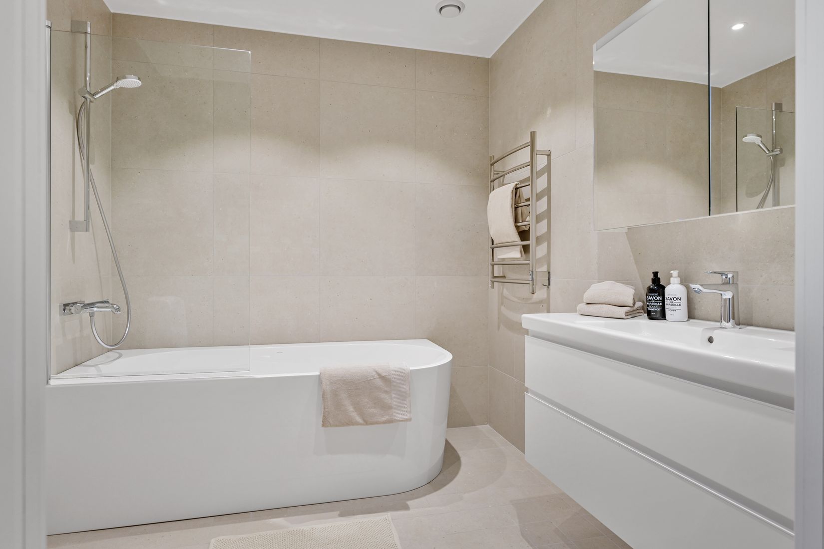 Radhus, Malvastigen 15B, Edsängen, Sollentuna