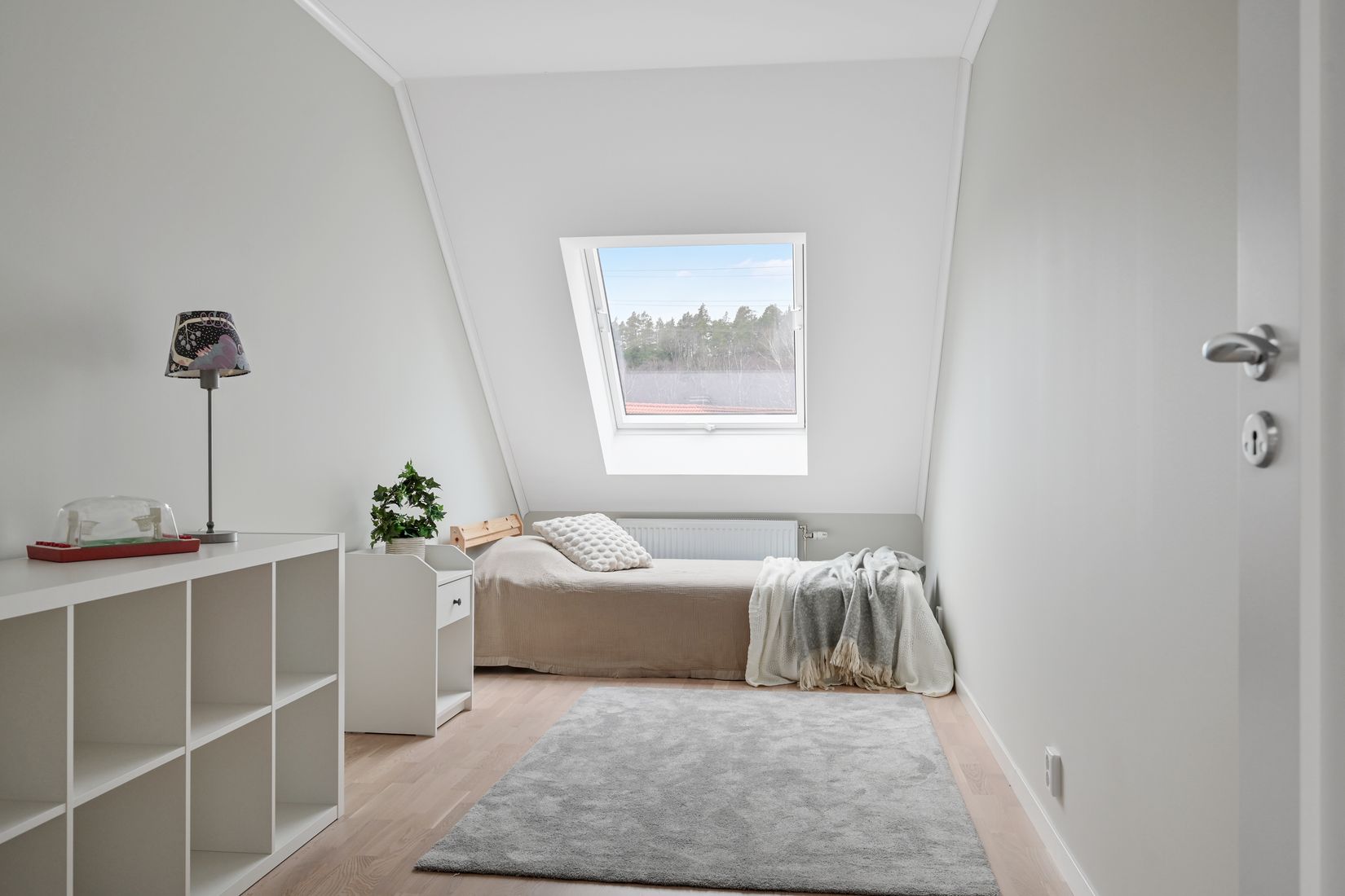 Radhus, Malvastigen 15B, Edsängen, Sollentuna