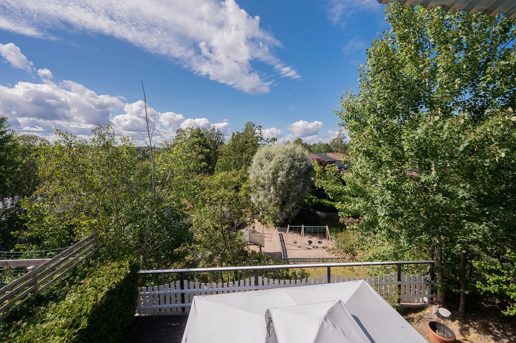 Radhus, Lindmätarvägen 35, Myrängen, Huddinge