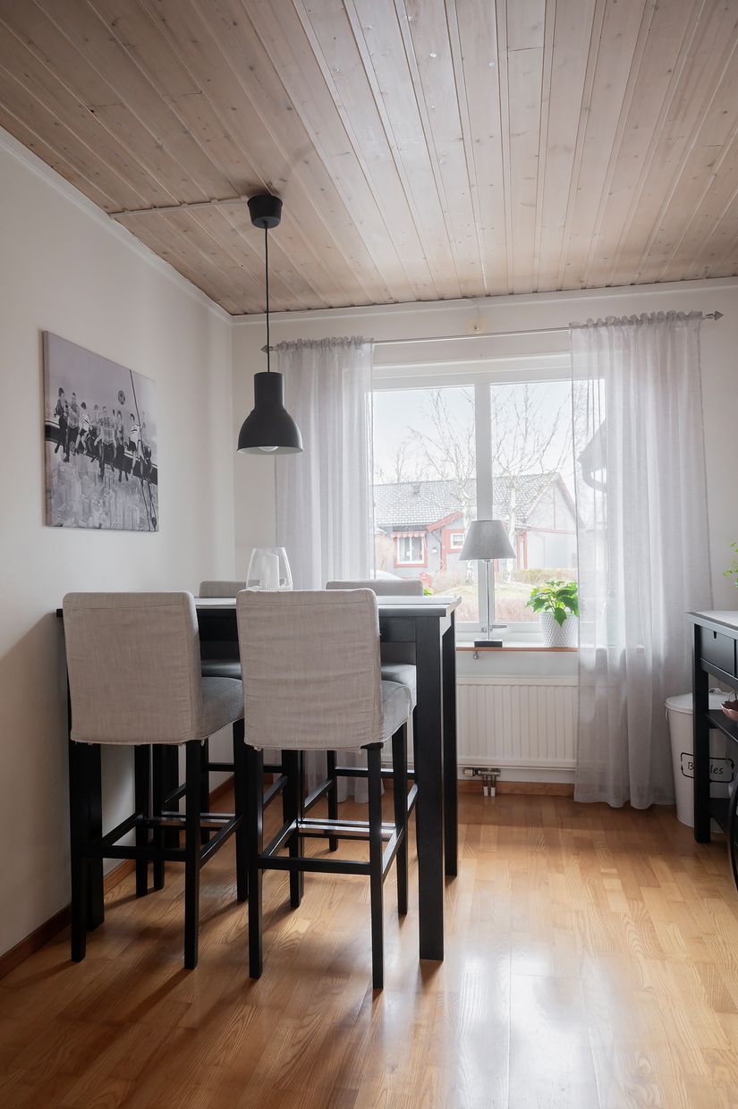 Radhus, Lindmätarvägen 35, Myrängen, Huddinge