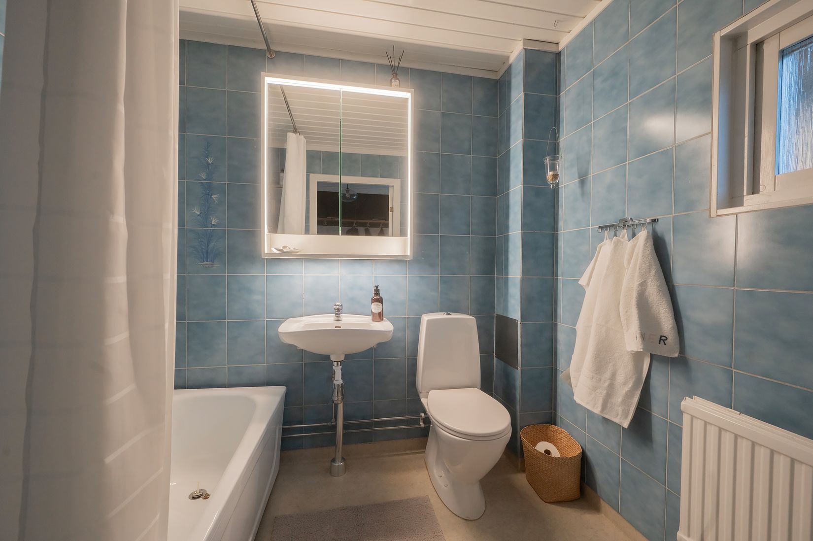 Radhus, Lindmätarvägen 35, Myrängen, Huddinge