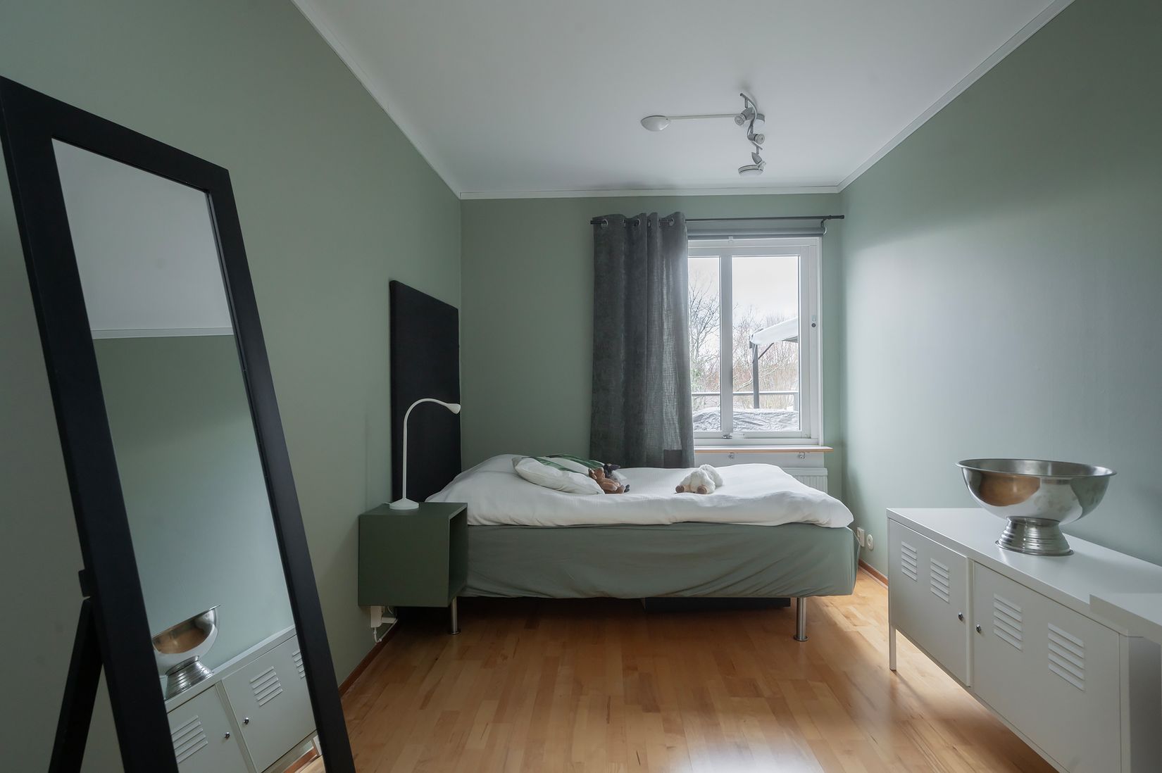 Radhus, Lindmätarvägen 35, Myrängen, Huddinge