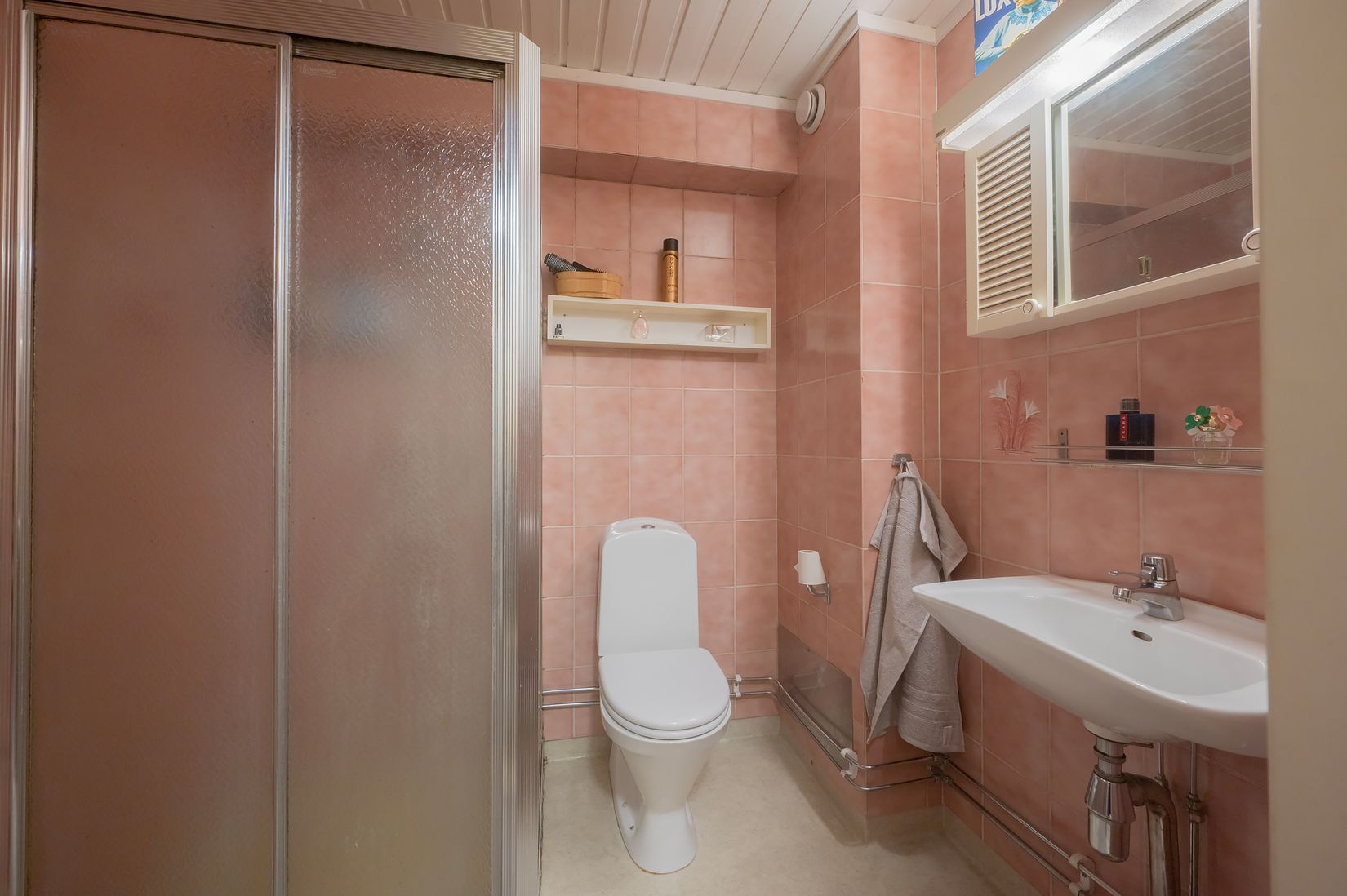 Radhus, Lindmätarvägen 35, Myrängen, Huddinge