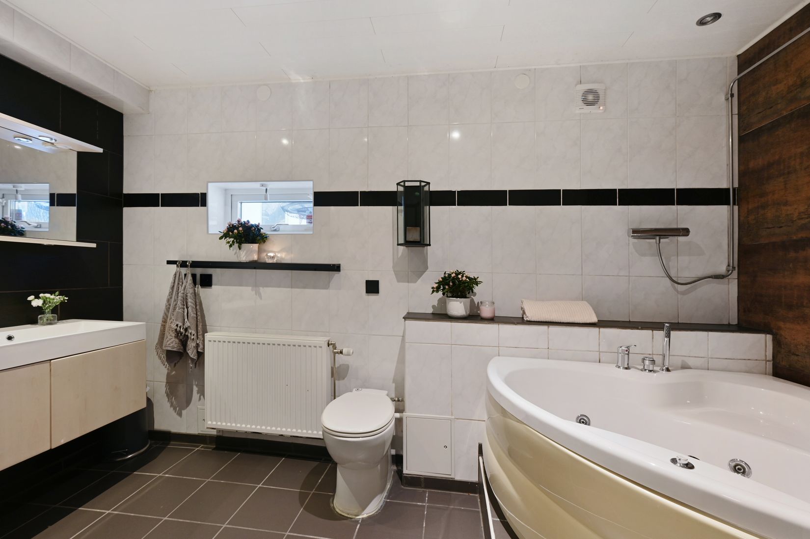 Villa, Polkavägen 24G, Stortorp, Huddinge