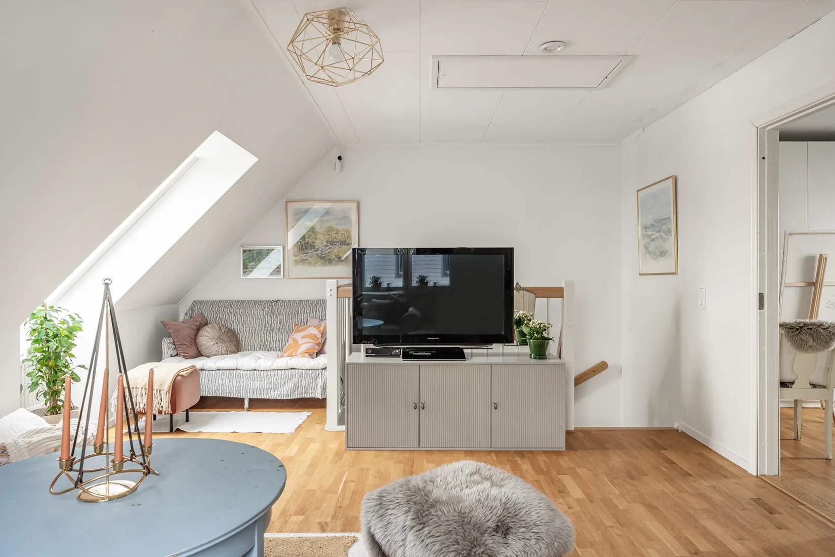 Bostadsrätt, Radhus, BYLE ALLÉ 19C, Täby kyrkby - byle, Täby