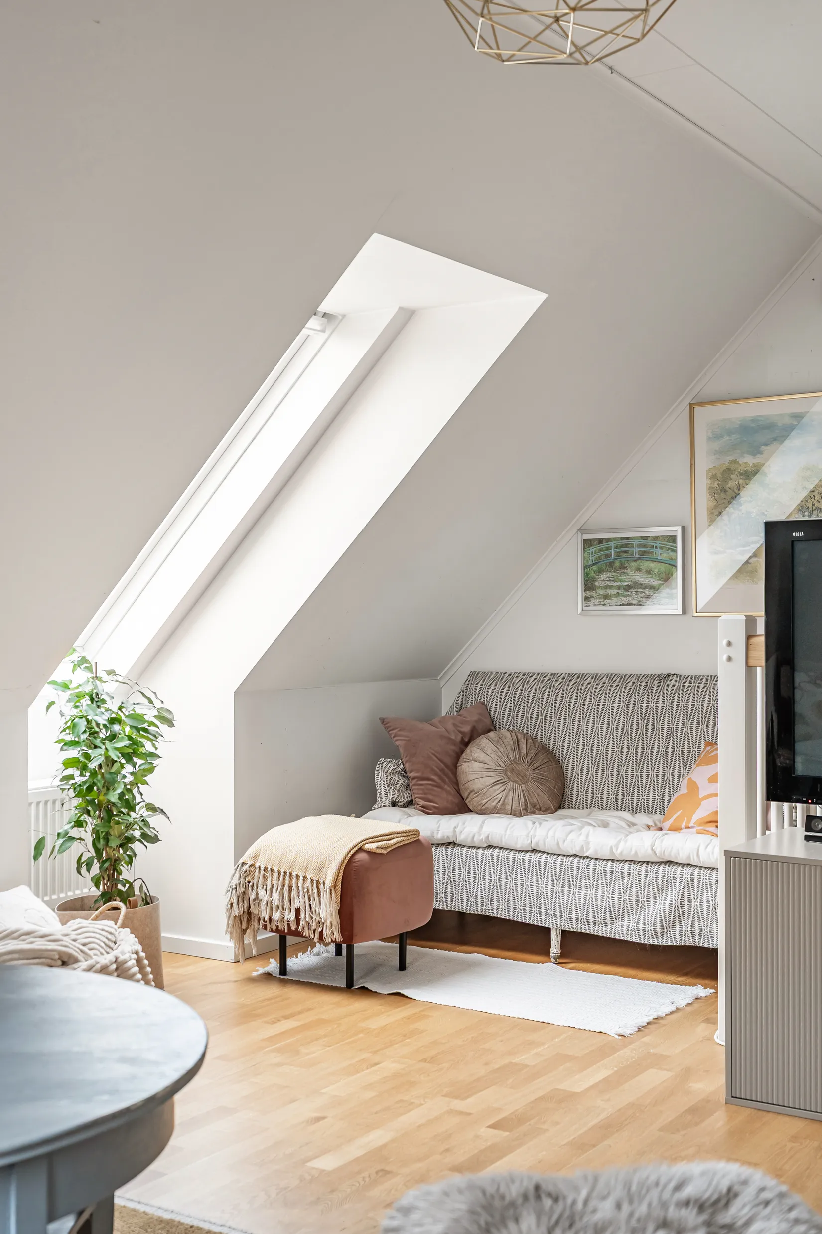 Bostadsrätt, Radhus, BYLE ALLÉ 19C, Täby kyrkby - byle, Täby