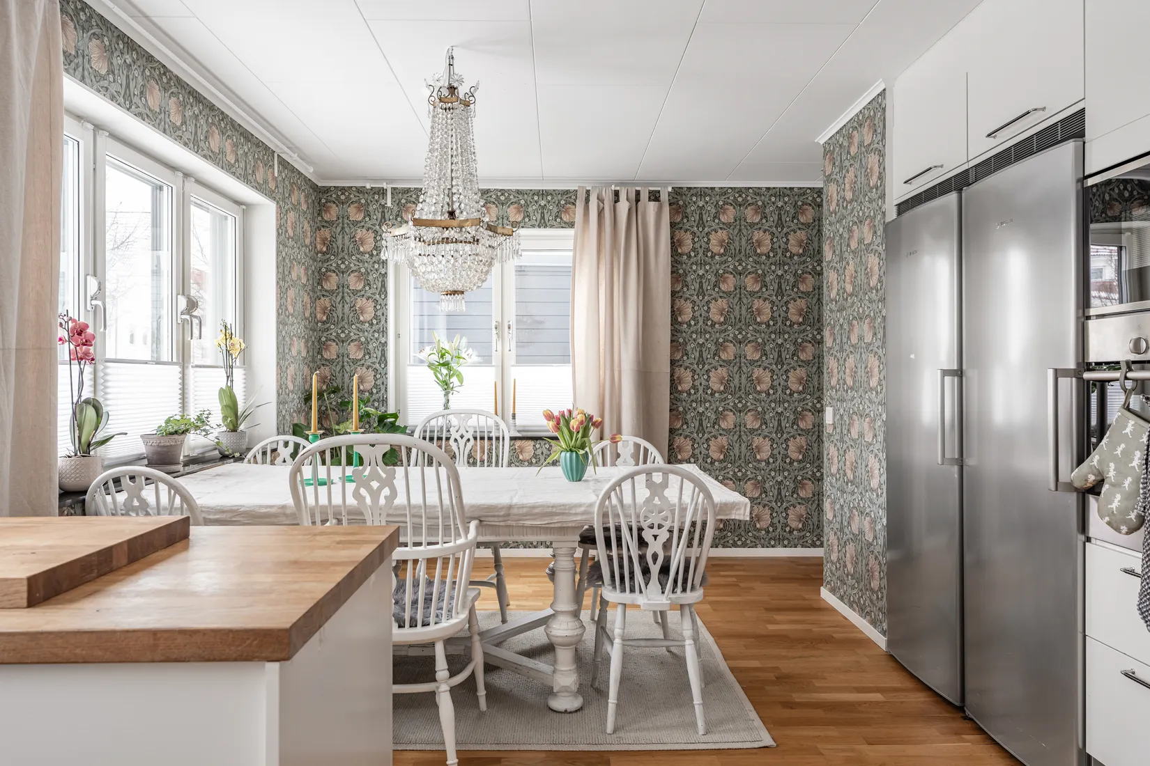 Bostadsrätt, Radhus, BYLE ALLÉ 19C, Täby kyrkby - byle, Täby