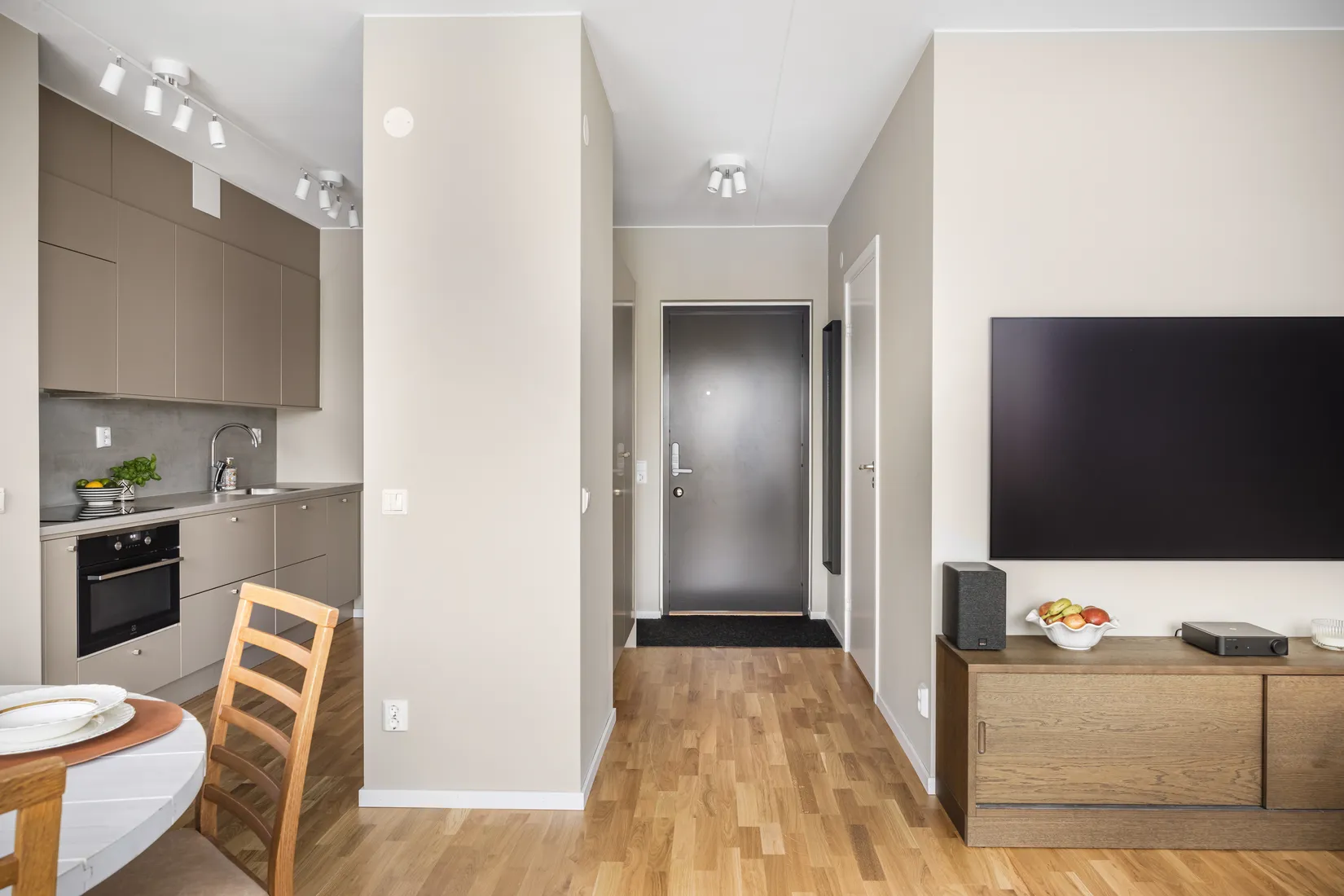 Bostadsrätt, STOCKHOLMSVÄGEN 162E VÅN 5/6, Ella gård, Täby