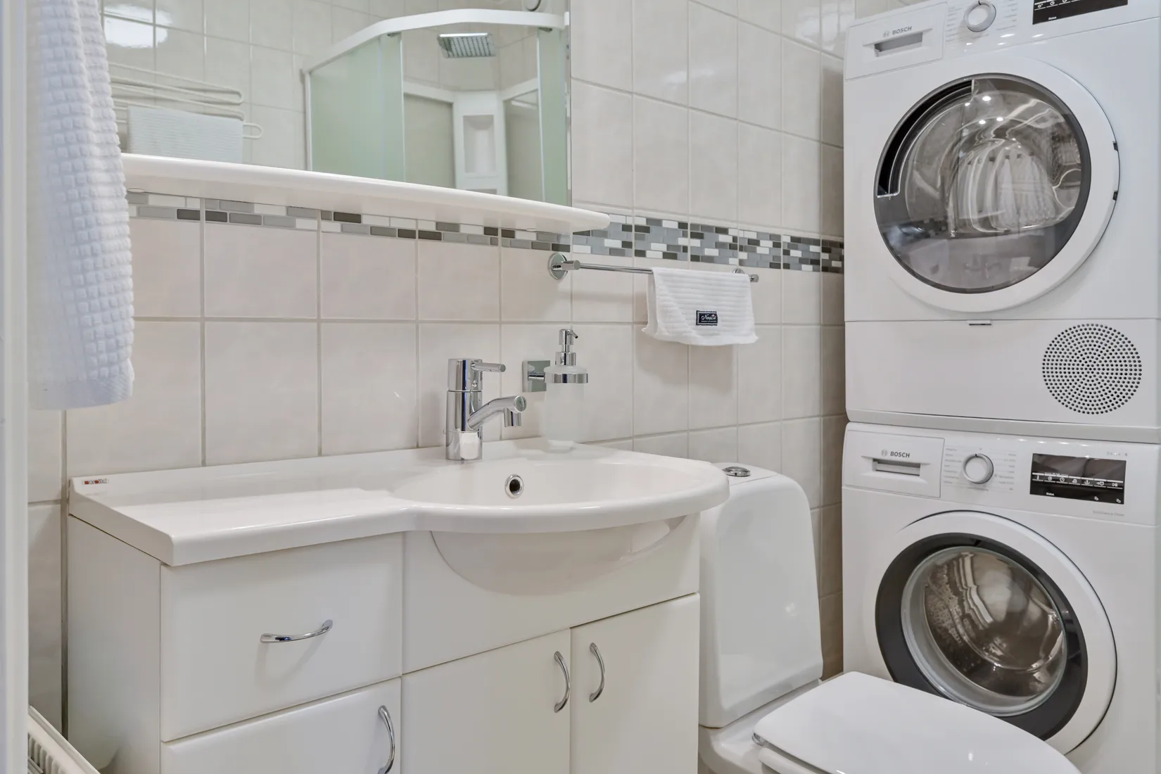 Bostadsrätt, Hasselbacken 3, Centralt, Upplands Väsby