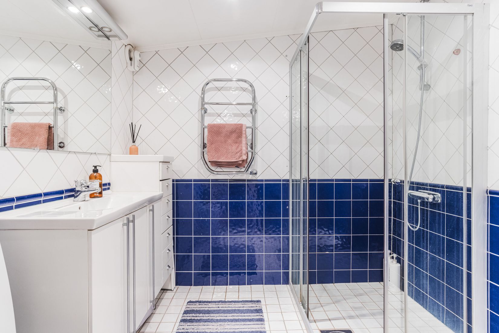 Villa, Radhus, Ingeborgs väg 7, Odenslunda, Upplands Väsby