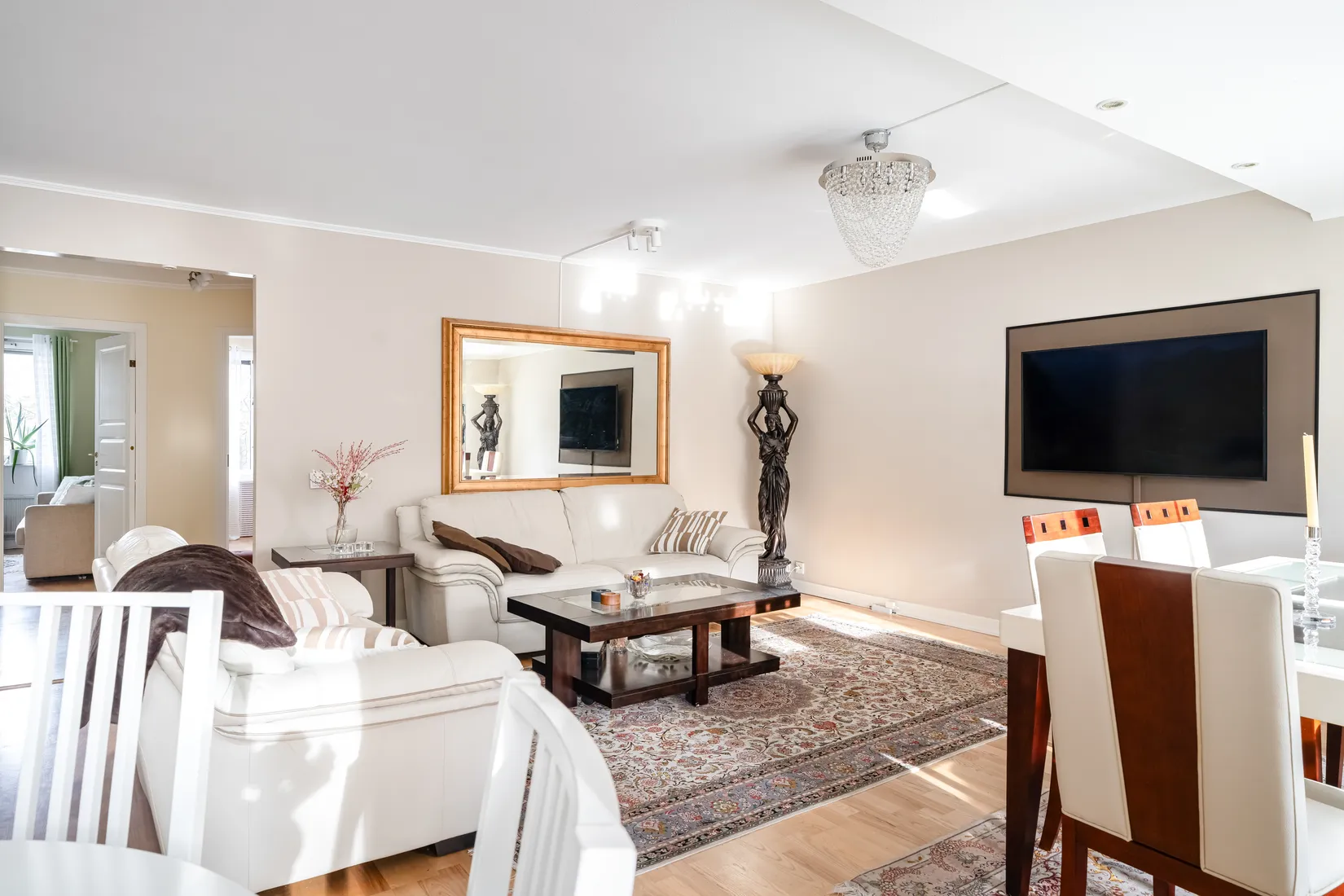 Bostadsrätt, Hasselbacken 11B, Centralt Väsby, Upplands Väsby