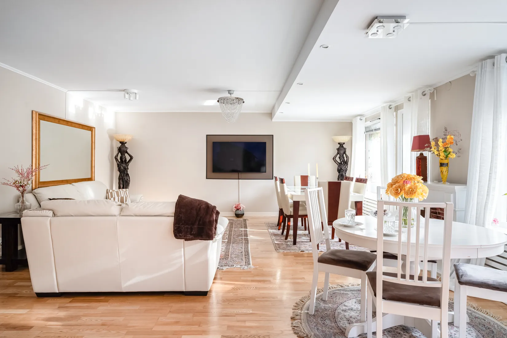 Bostadsrätt, Hasselbacken 11B, Centralt Väsby, Upplands Väsby