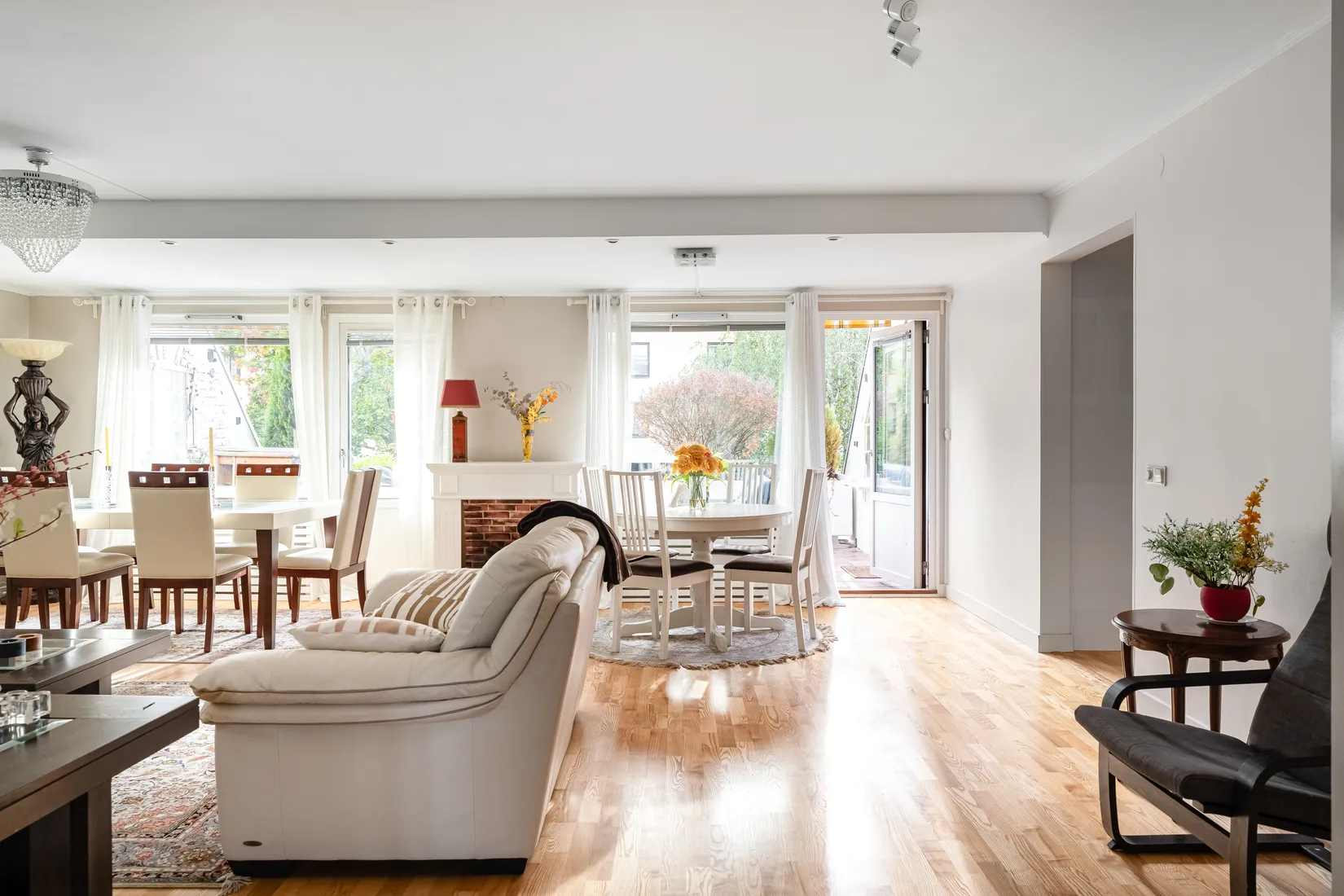 Bostadsrätt, Hasselbacken 11B, Centralt Väsby, Upplands Väsby