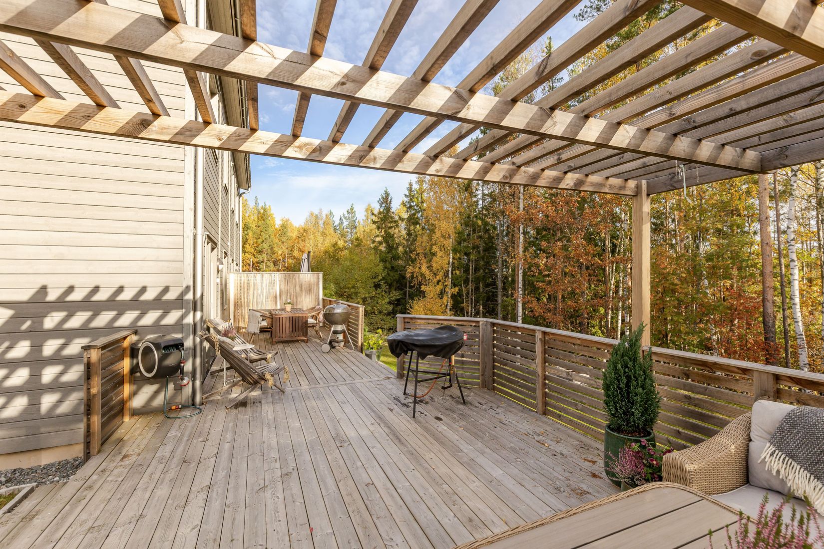 Radhus, Revirvägen 25, Mariefred/Marielundsviken, Strängnäs