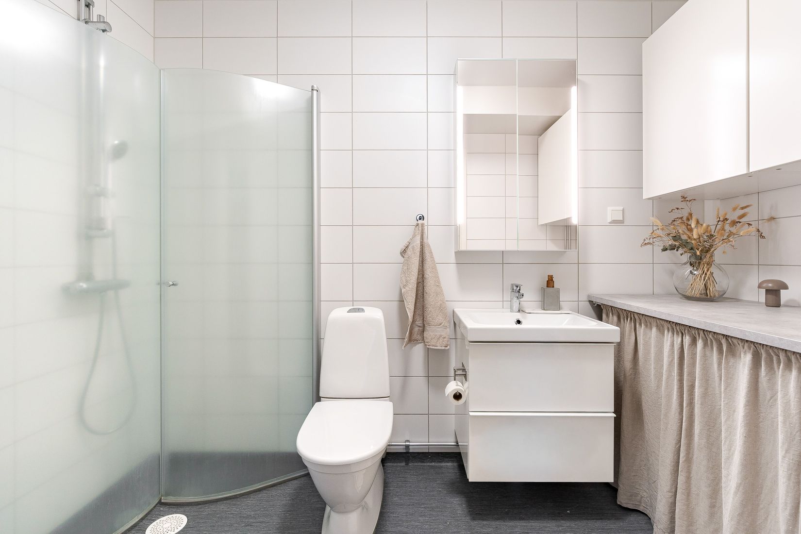 Radhus, Revirvägen 25, Mariefred/Marielundsviken, Strängnäs