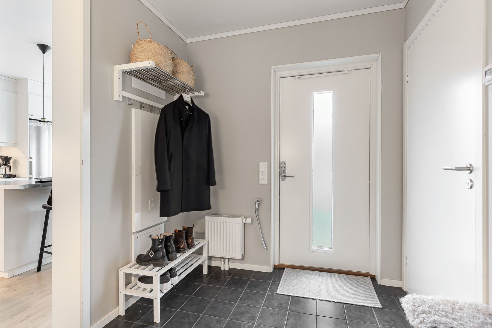 Radhus, Revirvägen 25, Mariefred/Marielundsviken, Strängnäs