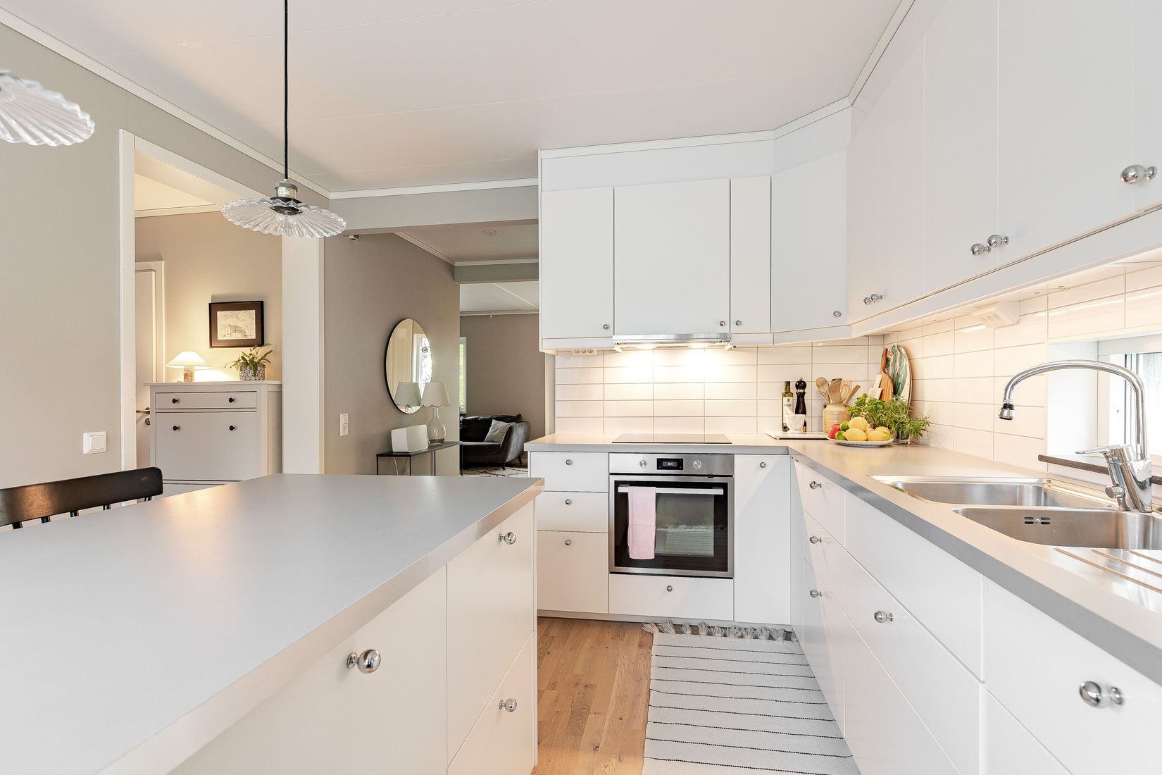 Radhus, Revirvägen 25, Mariefred/Marielundsviken, Strängnäs