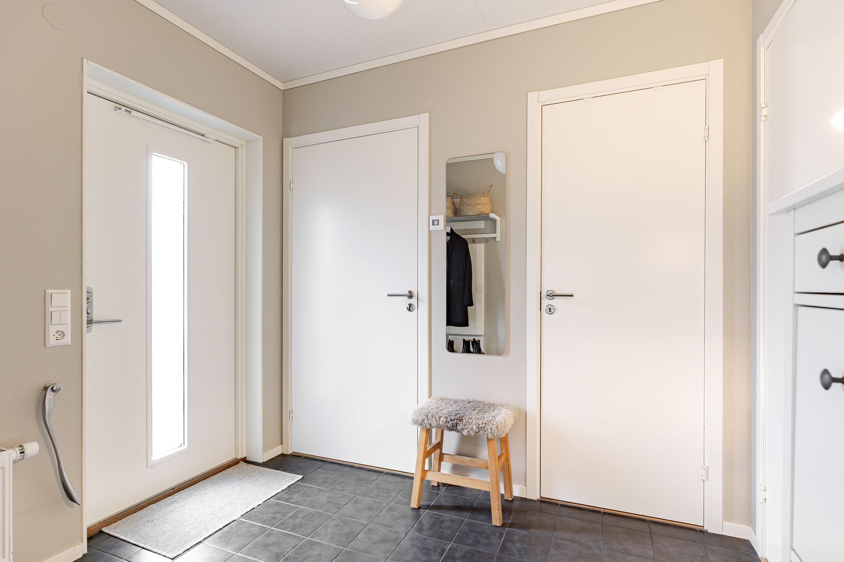 Radhus, Revirvägen 25, Mariefred/Marielundsviken, Strängnäs