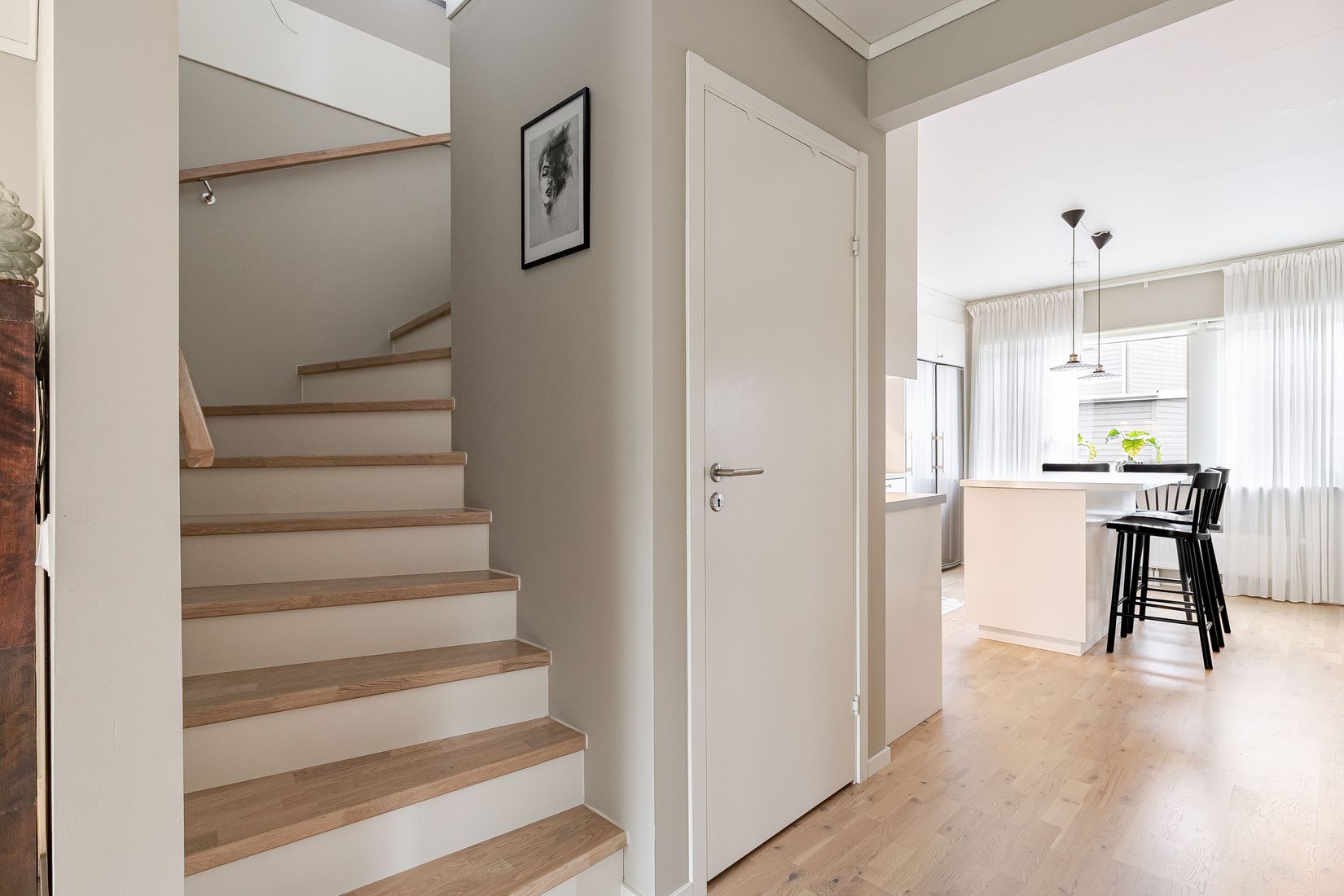 Radhus, Revirvägen 25, Mariefred/Marielundsviken, Strängnäs