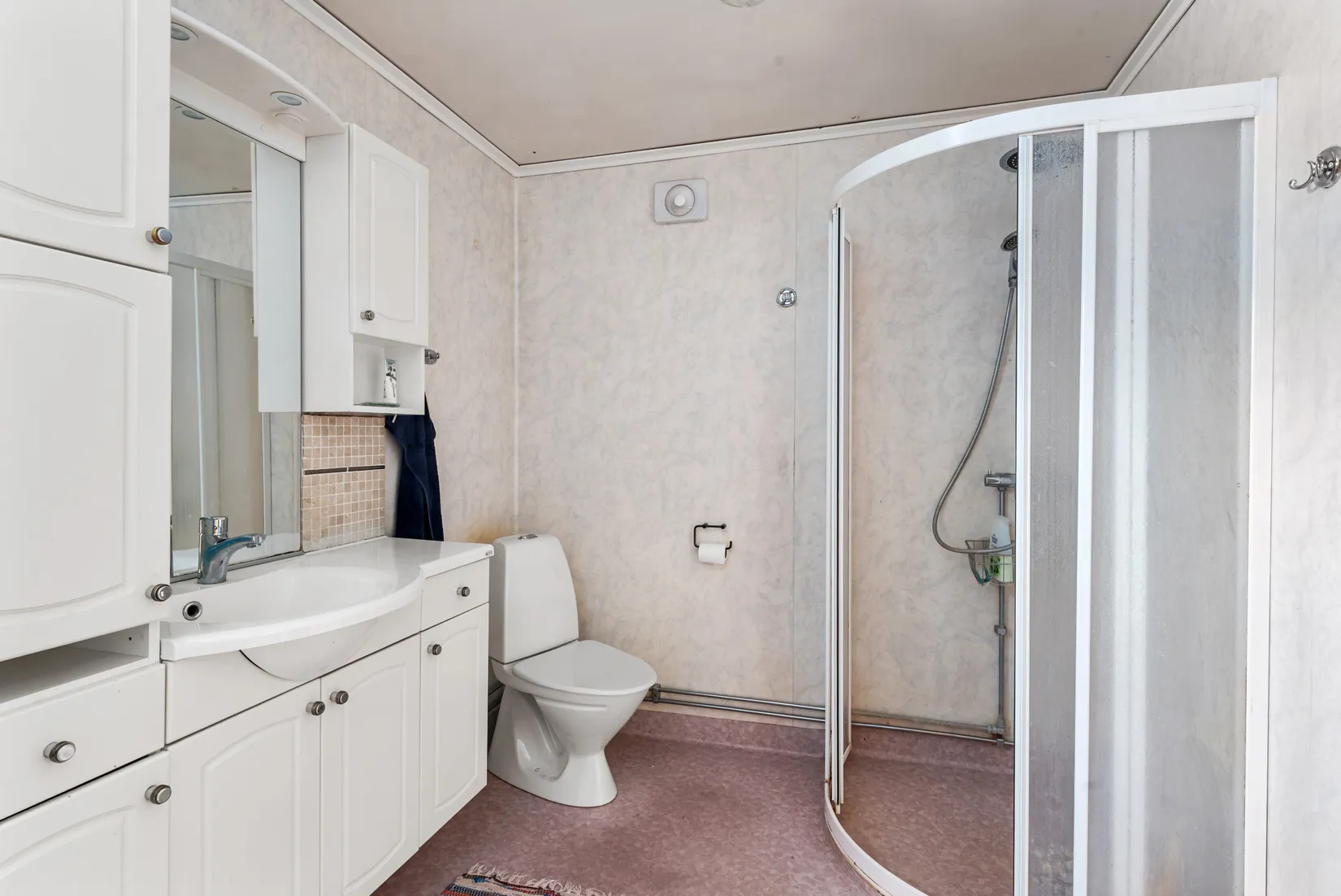 Gård/Skog, Liestavägen 119, Liesta, Norrtälje