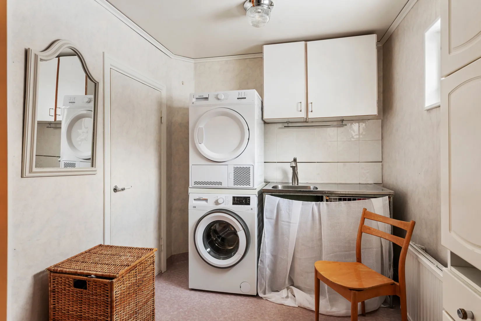 Gård/Skog, Liestavägen 119, Liesta, Norrtälje