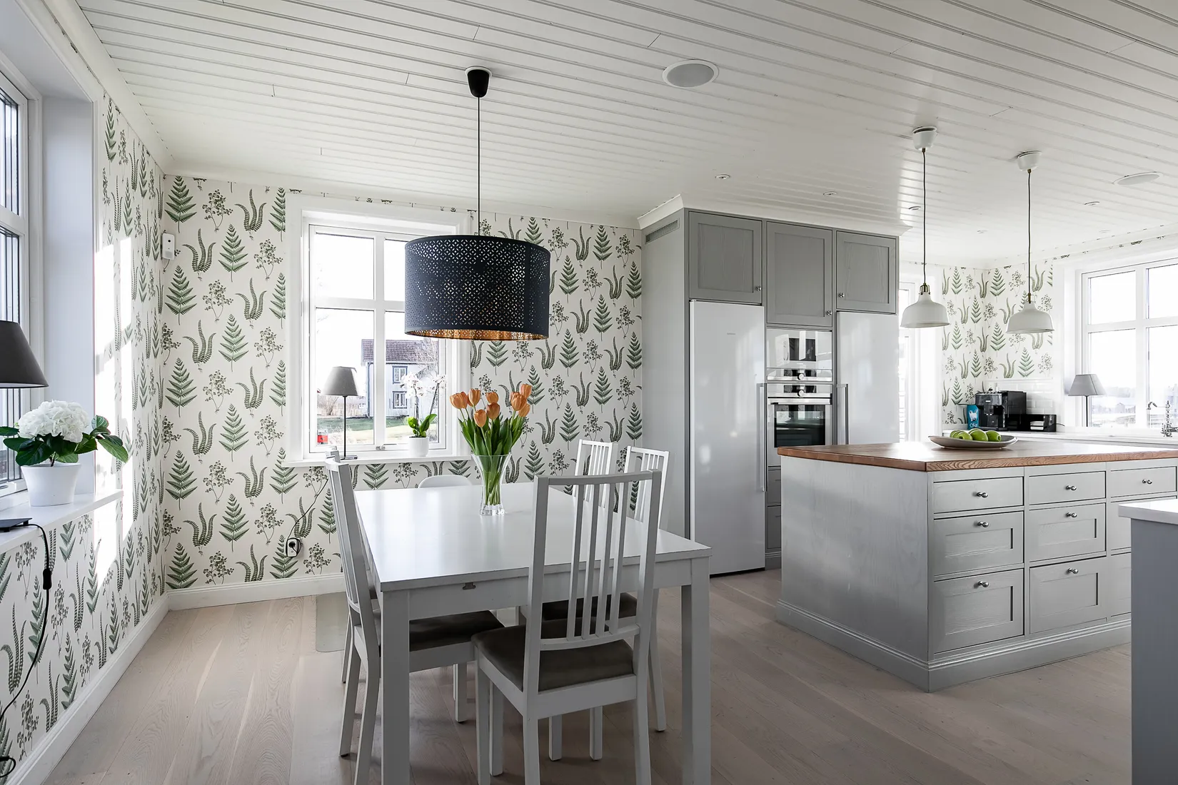 Villa, Eker 616, Örebro