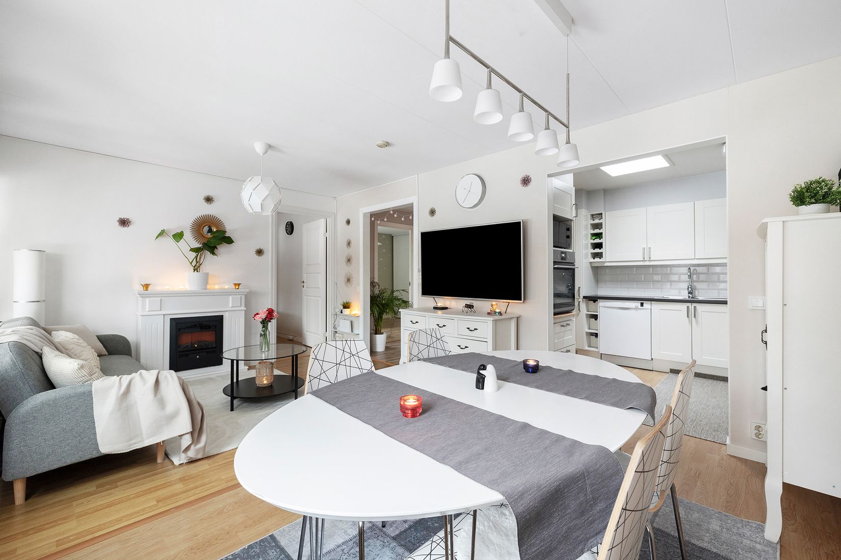 Bostadsrätt, Radhus, Vallmostigen 28, Bro Finnsta, Upplands-Bro