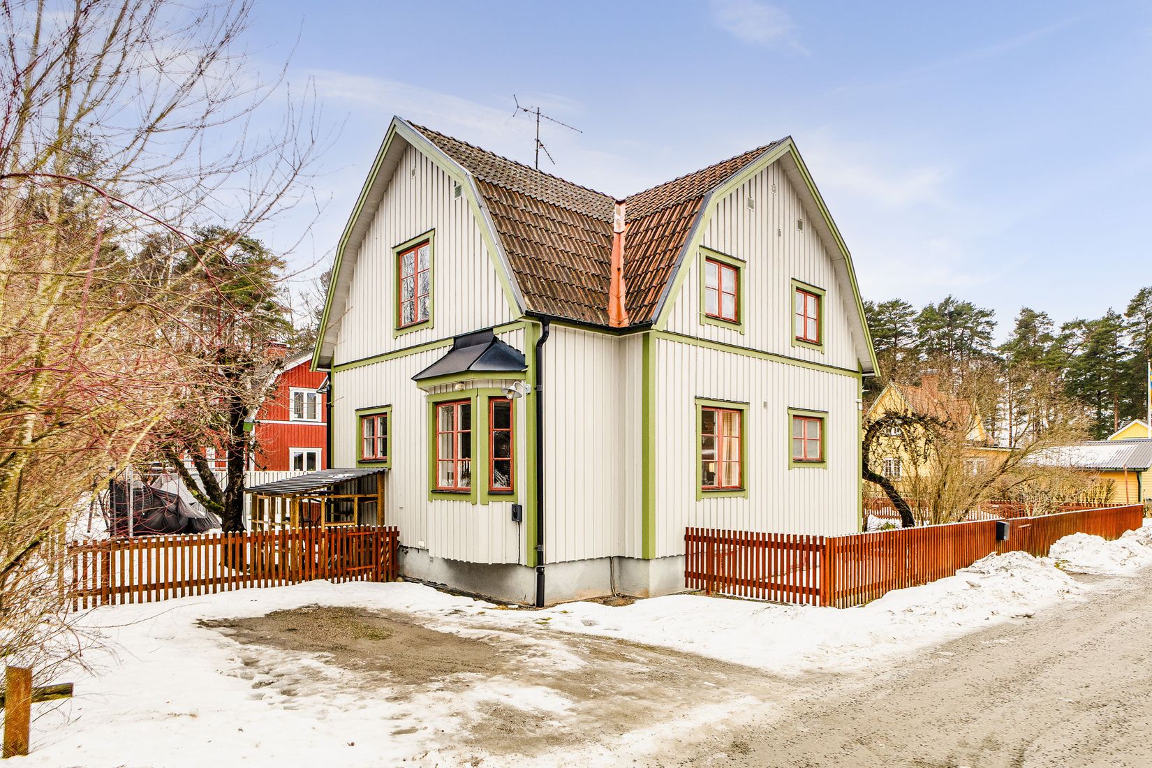 Villa, Herrgården 13, Enköping