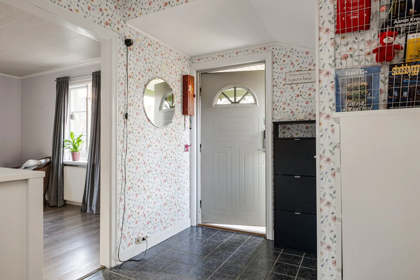 Villa, Herrgården 13, Enköping