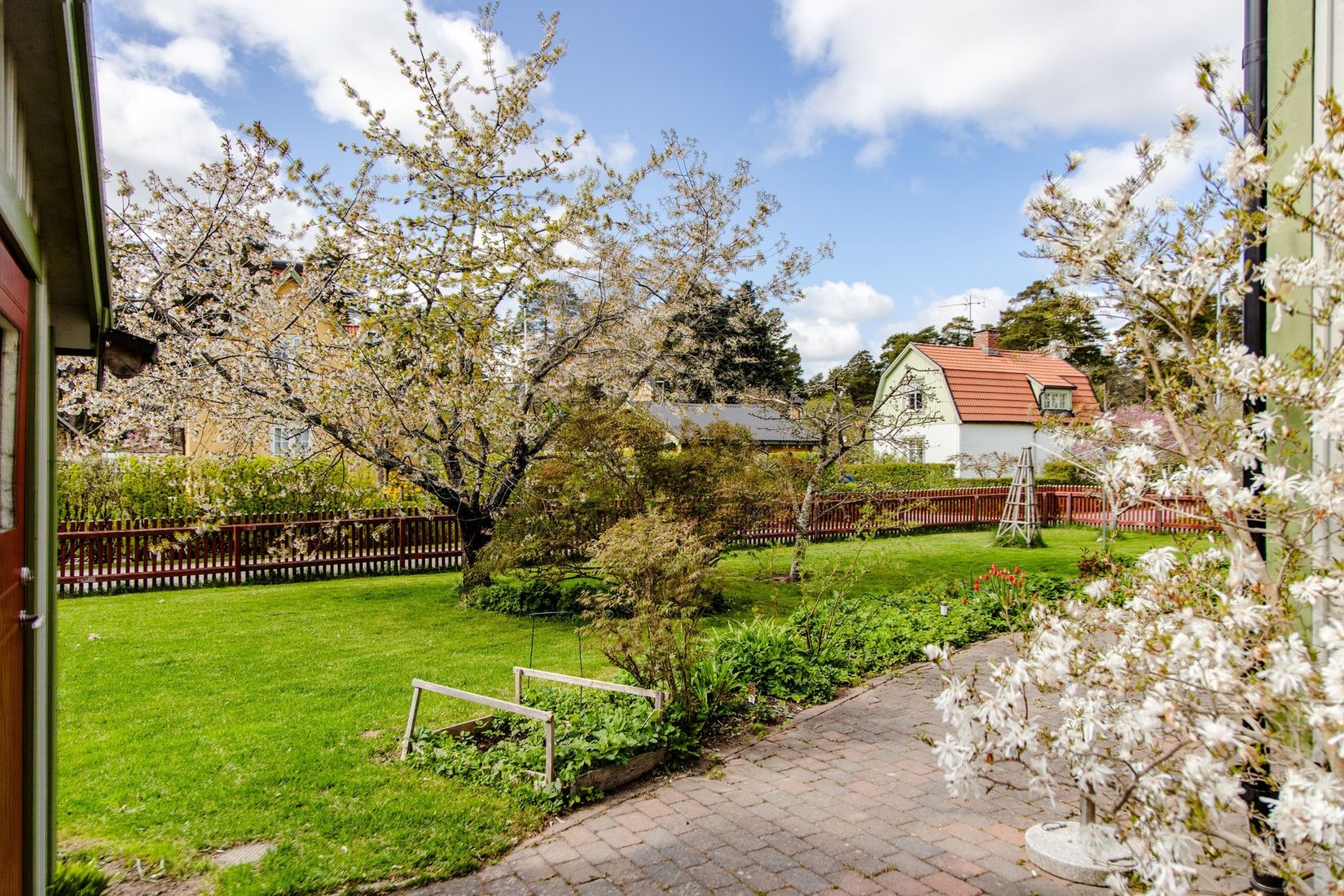 Villa, Herrgården 13, Enköping