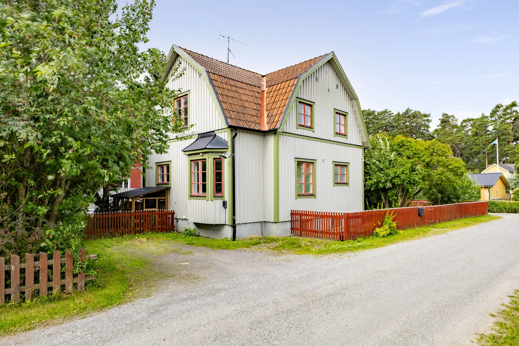 Villa, Herrgården 13, Enköping