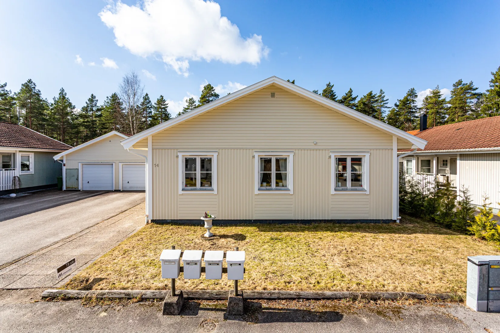 Villa, Brudstensvägen 14, Stadsskogen 2, Lindesberg