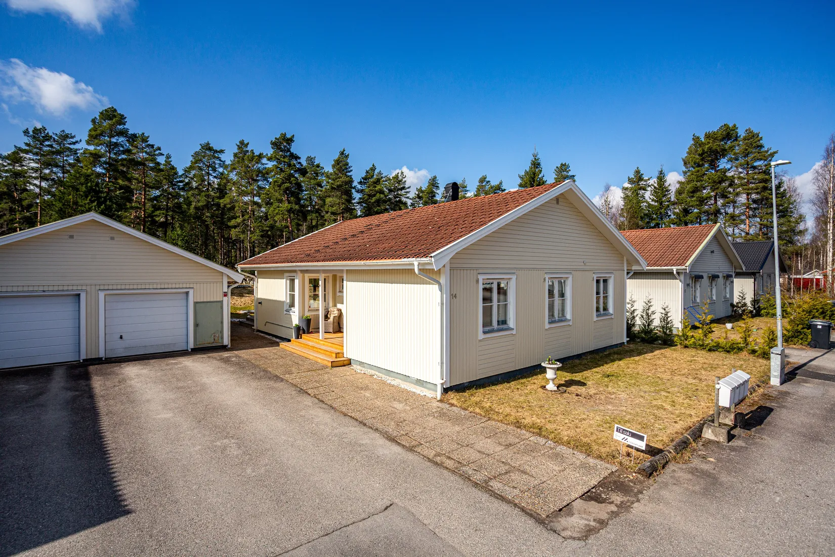 Villa, Brudstensvägen 14, Stadsskogen 2, Lindesberg
