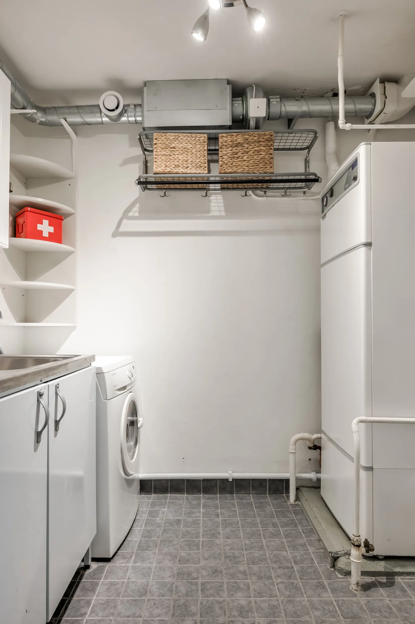 Villa, Radhus, Åsvägen 12B, Sunne