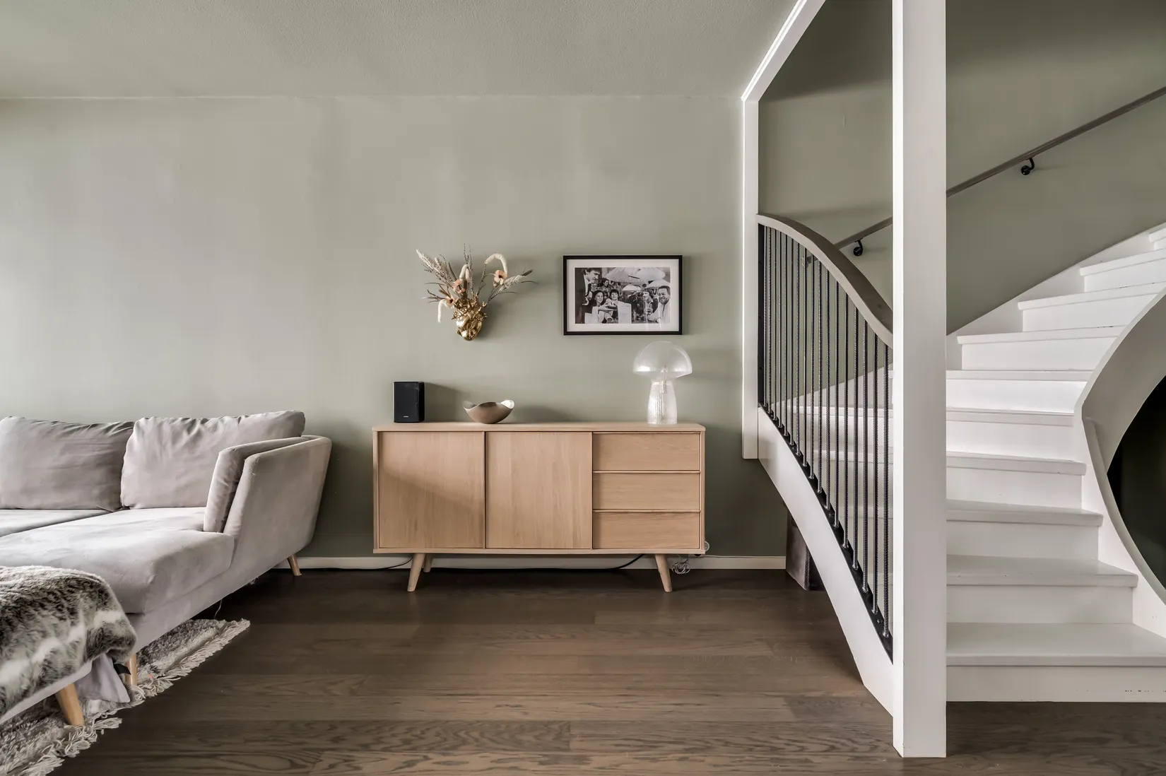 Villa, Radhus, Åsvägen 12B, Sunne