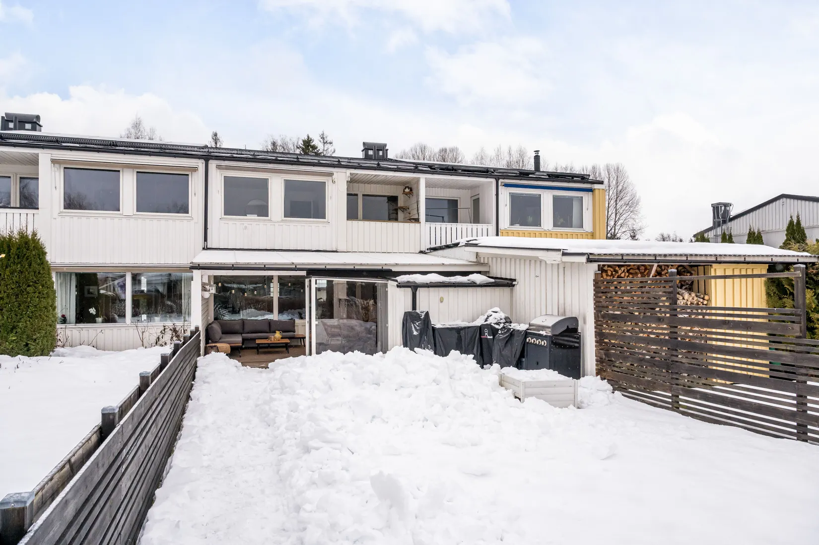 Villa, Radhus, Åsvägen 12B, Sunne