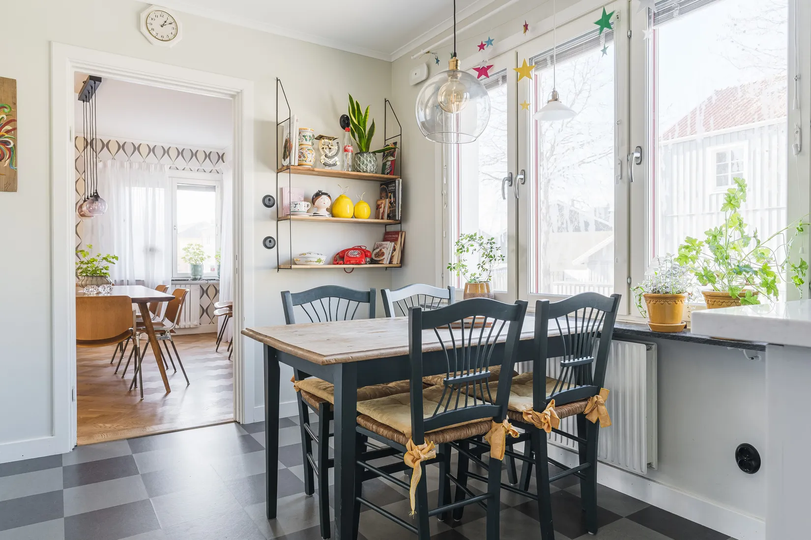 Villa, Fjärdhundragatan 61, Centrum, Enköping