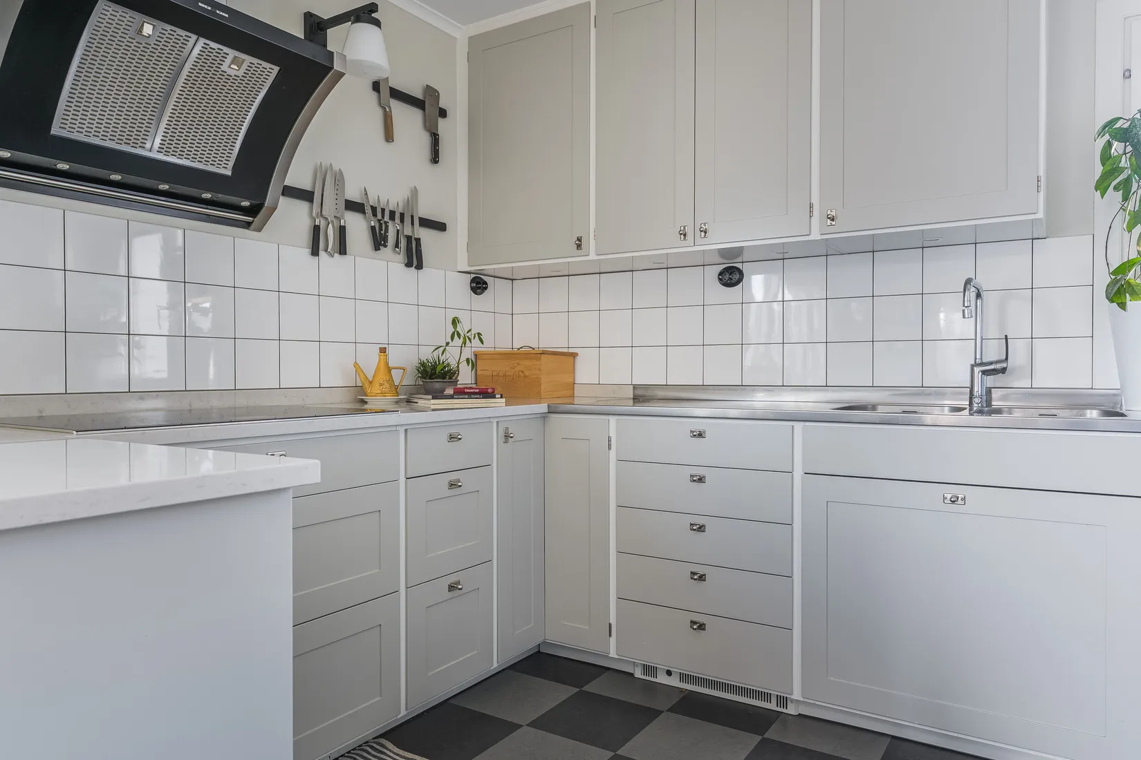 Villa, Fjärdhundragatan 61, Centrum, Enköping