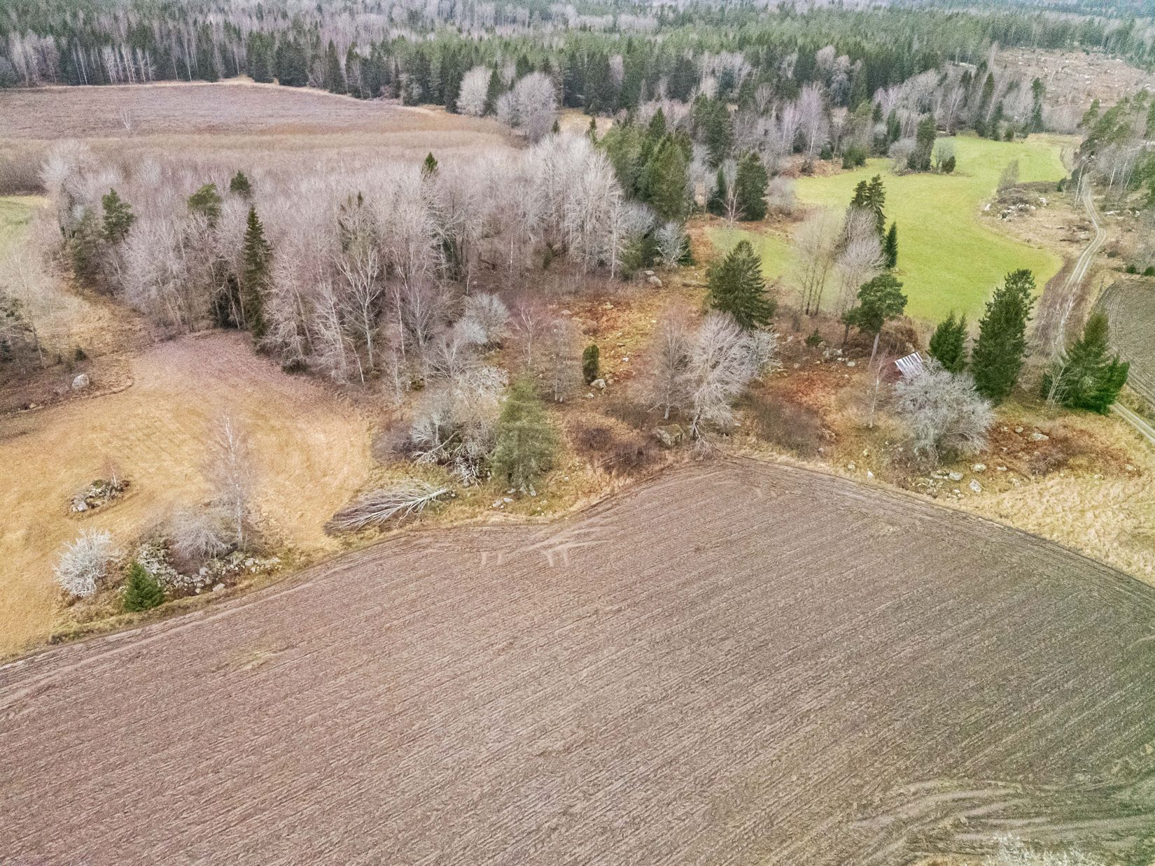 Tomt, Norrbyvägen 33, Rö, Norrtälje