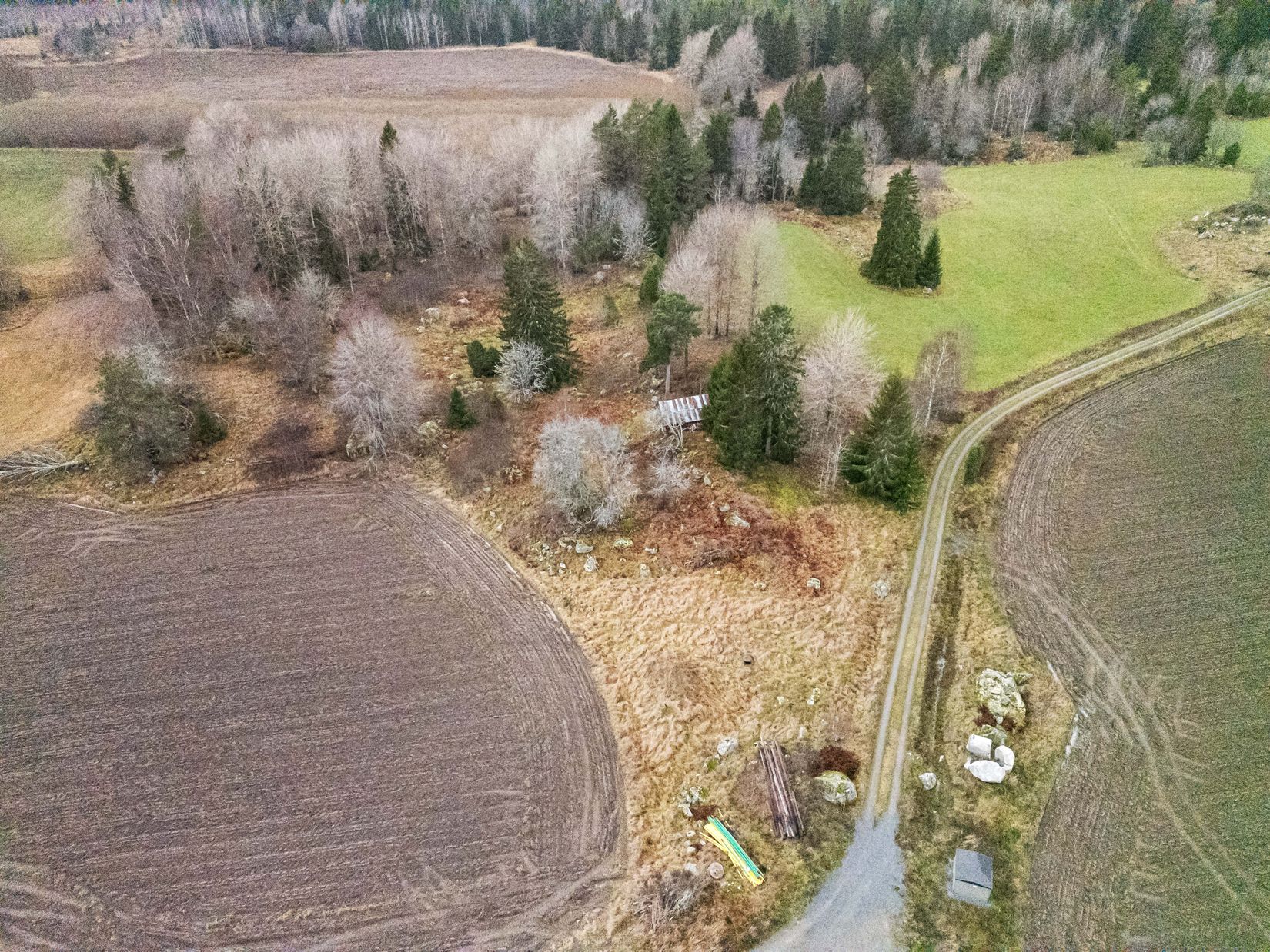 Tomt, Norrbyvägen 33, Rö, Norrtälje