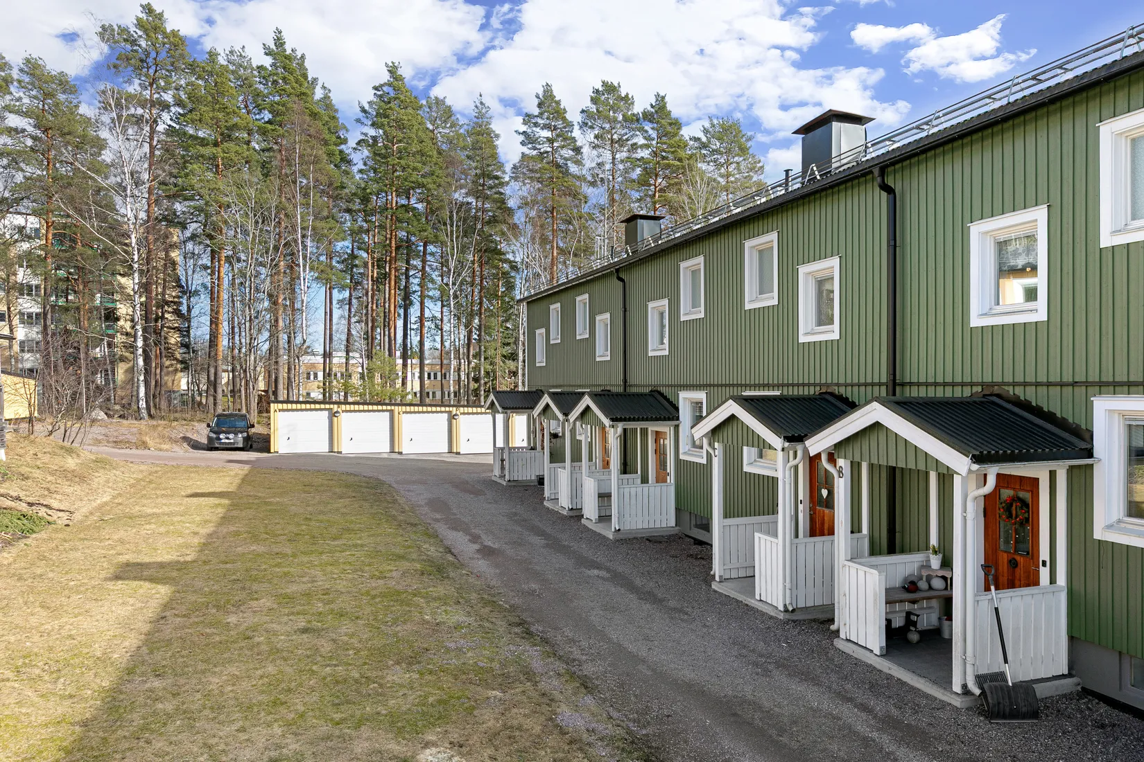 Radhus, Bågspännarvägen 21C, Seestaden, Sandviken