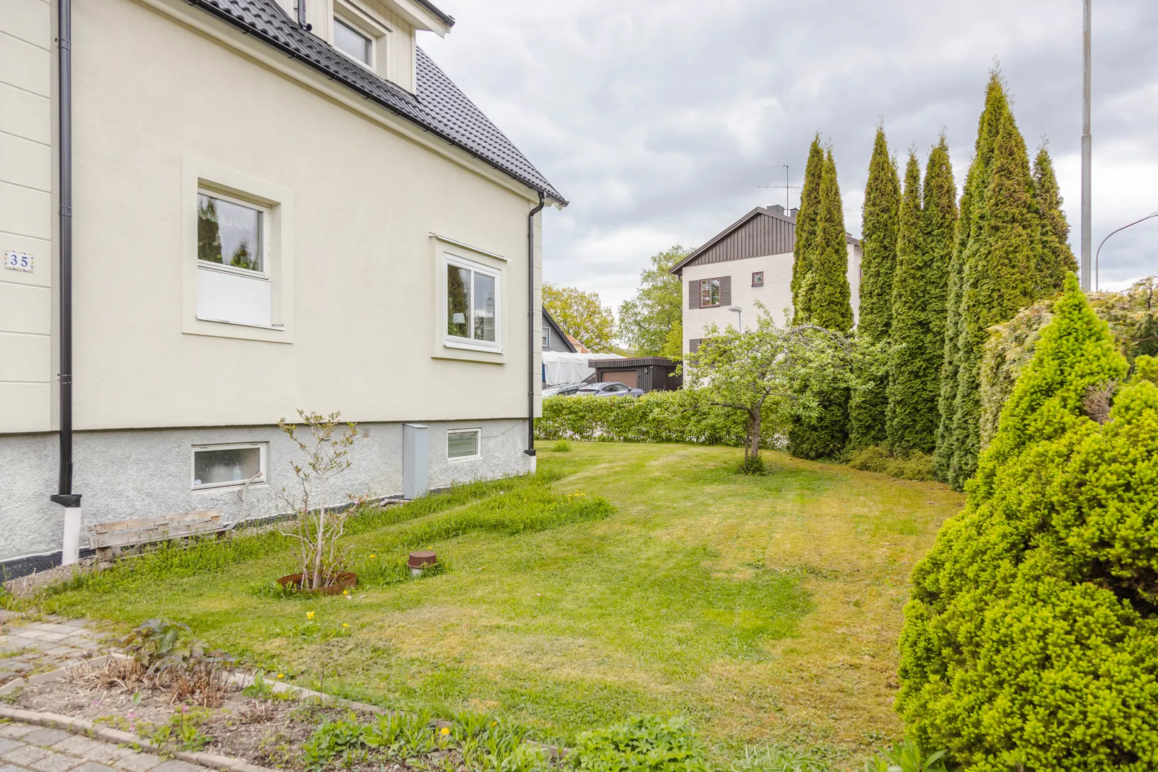 Villa, Rosenhällsgatan 35, Snopptorp, Eskilstuna