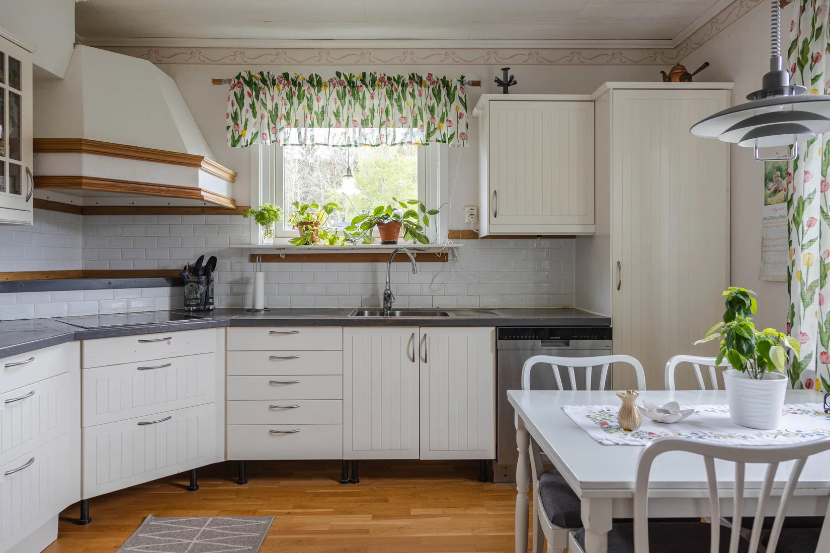 Villa, Rosenhällsgatan 35, Snopptorp, Eskilstuna