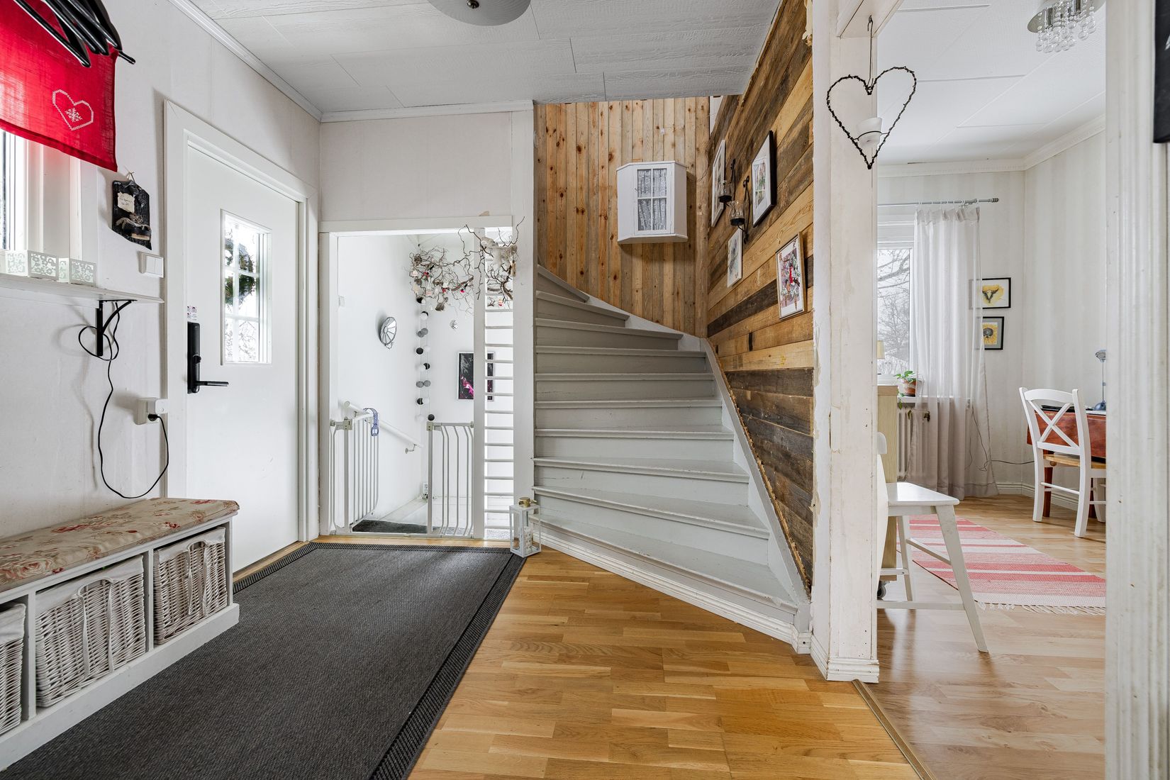 Villa, Rosenhällsgatan 35, Snopptorp, Eskilstuna
